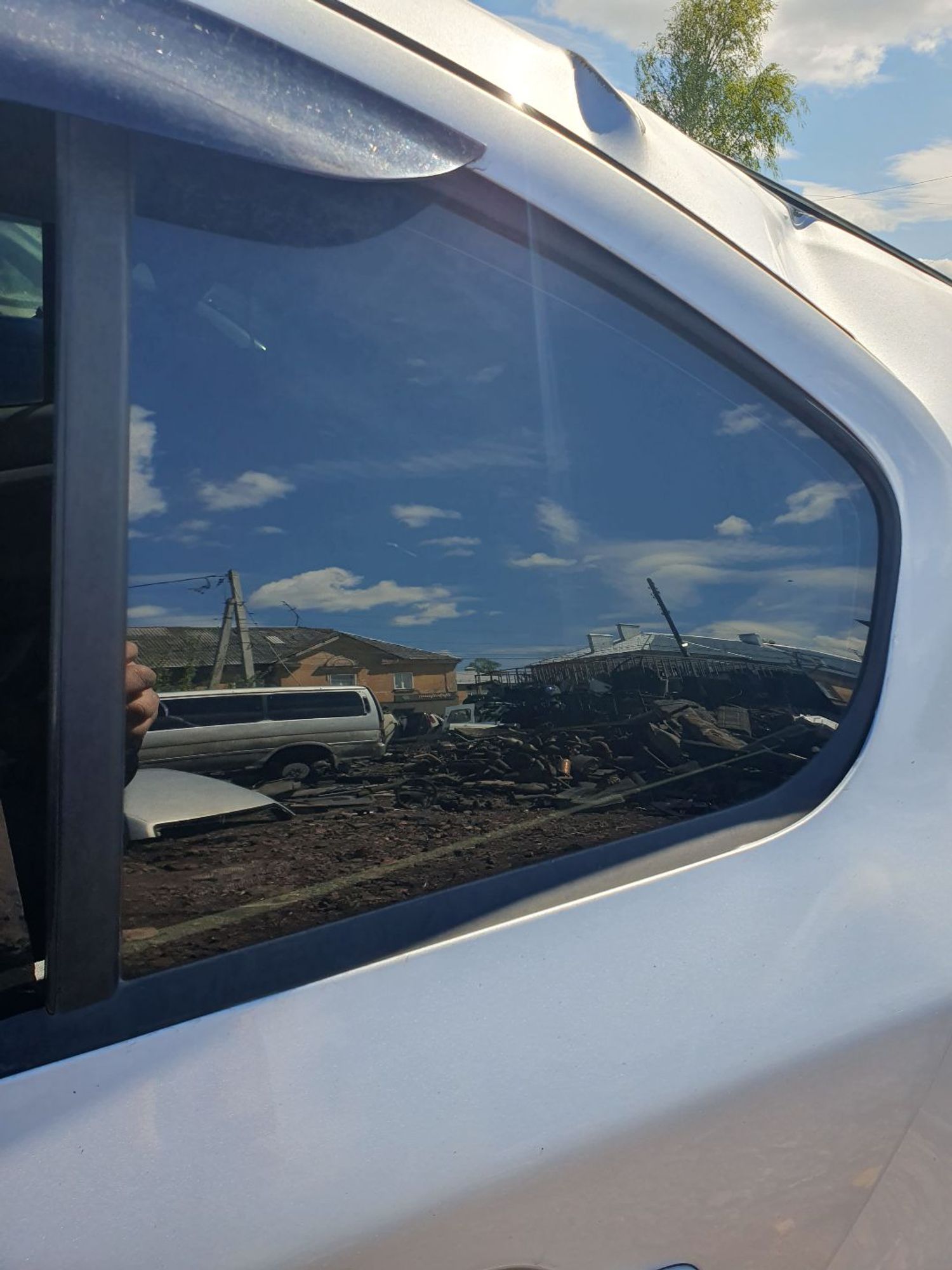 https://ycs.partsauto.market/partsauto-images/thmbs/userImages/7ed63c96fe685f431889ec34ef8f13b8/part/4e12bce9-d526-4bc0-9c23-fab1b4cb5b7a_1779168284471.jpg