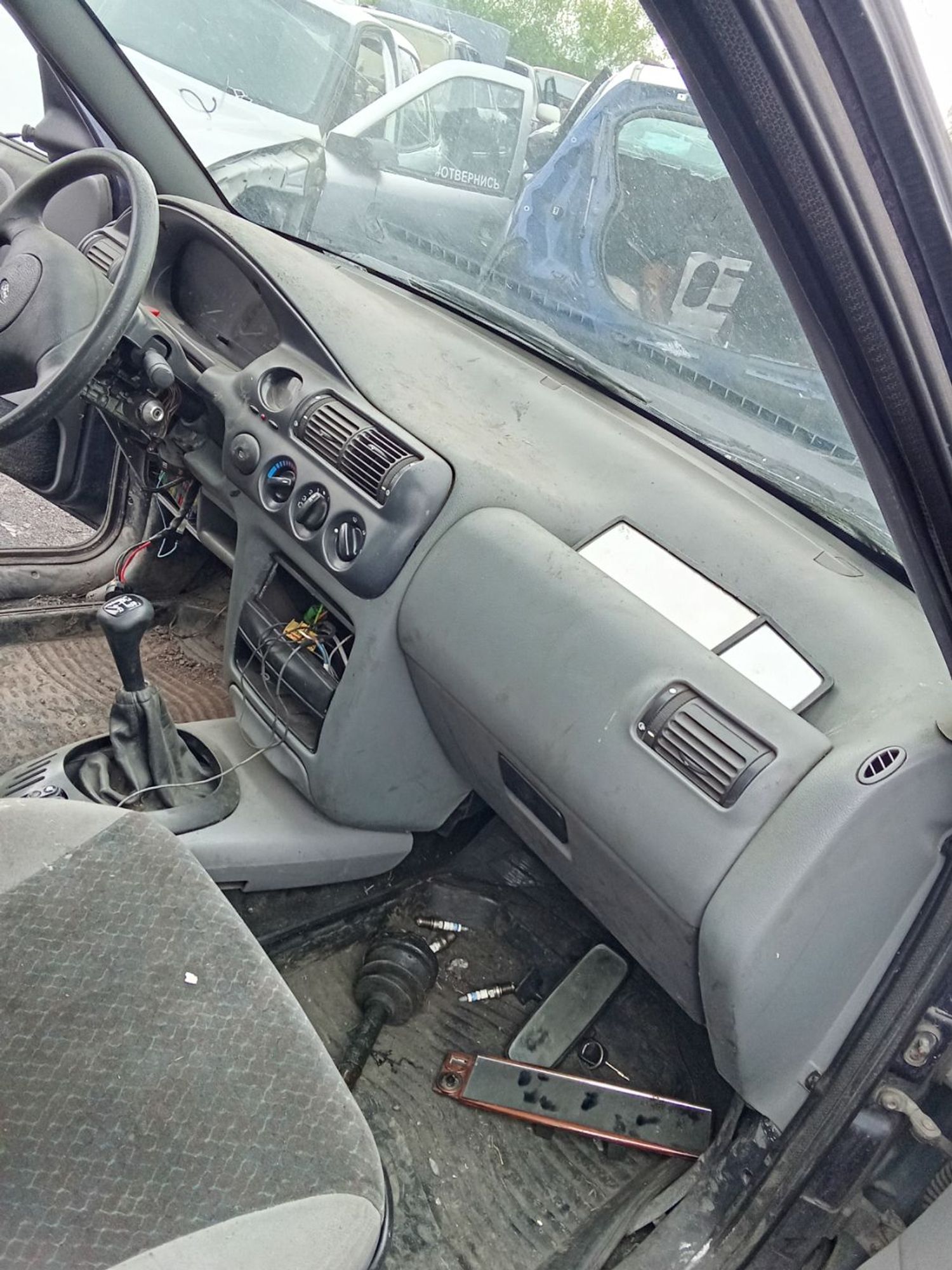 https://ycs.partsauto.market/partsauto-images/thmbs/userImages/7ed63c96fe685f431889ec34ef8f13b8/part/4e35c6e0-4af8-49cc-bbb0-415b3444646f_1779010470417.jpg