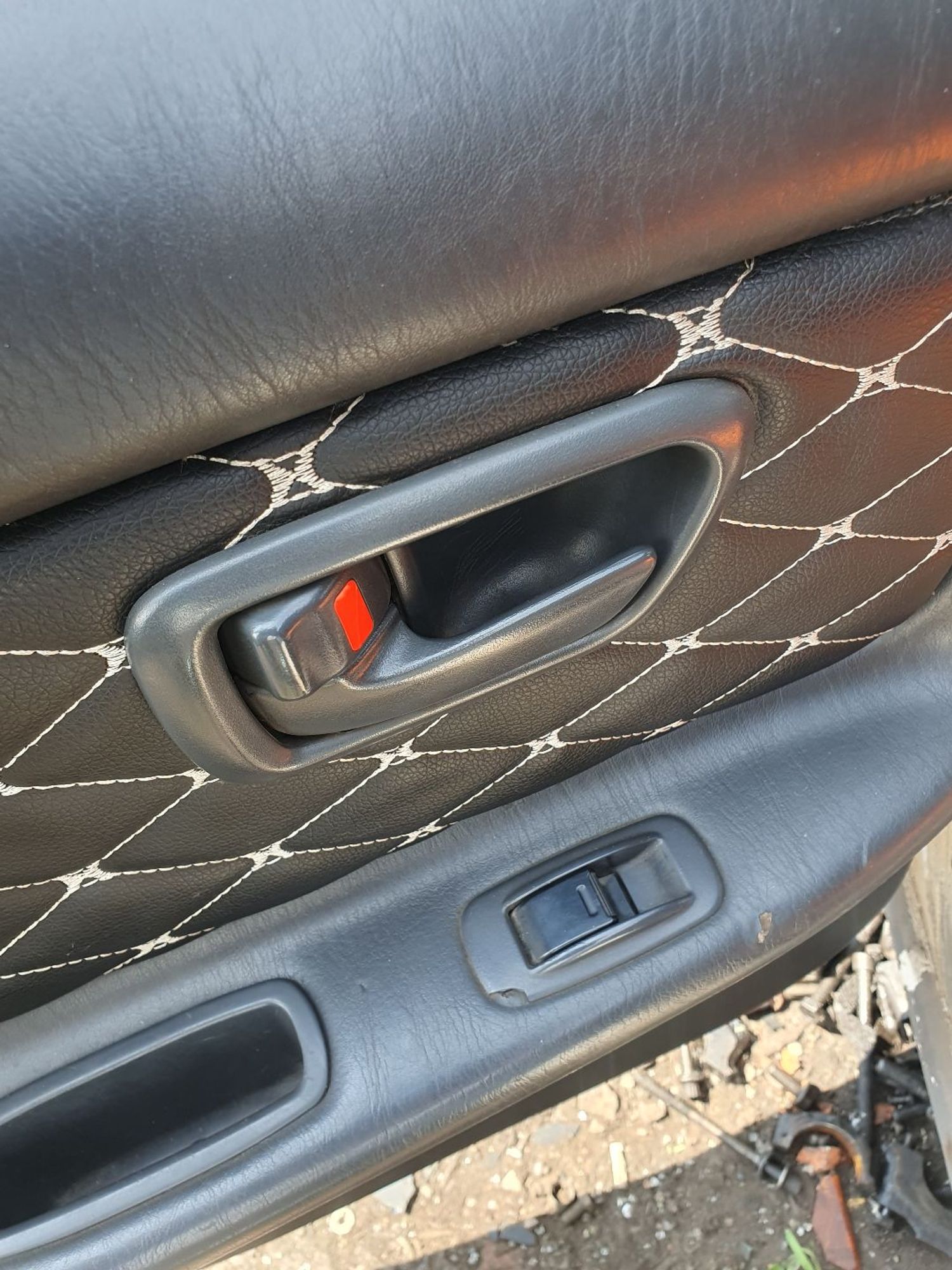 https://ycs.partsauto.market/partsauto-images/thmbs/userImages/7ed63c96fe685f431889ec34ef8f13b8/part/512d45bc-4045-4cba-bc89-0f9046da4069_1782111631821.jpg