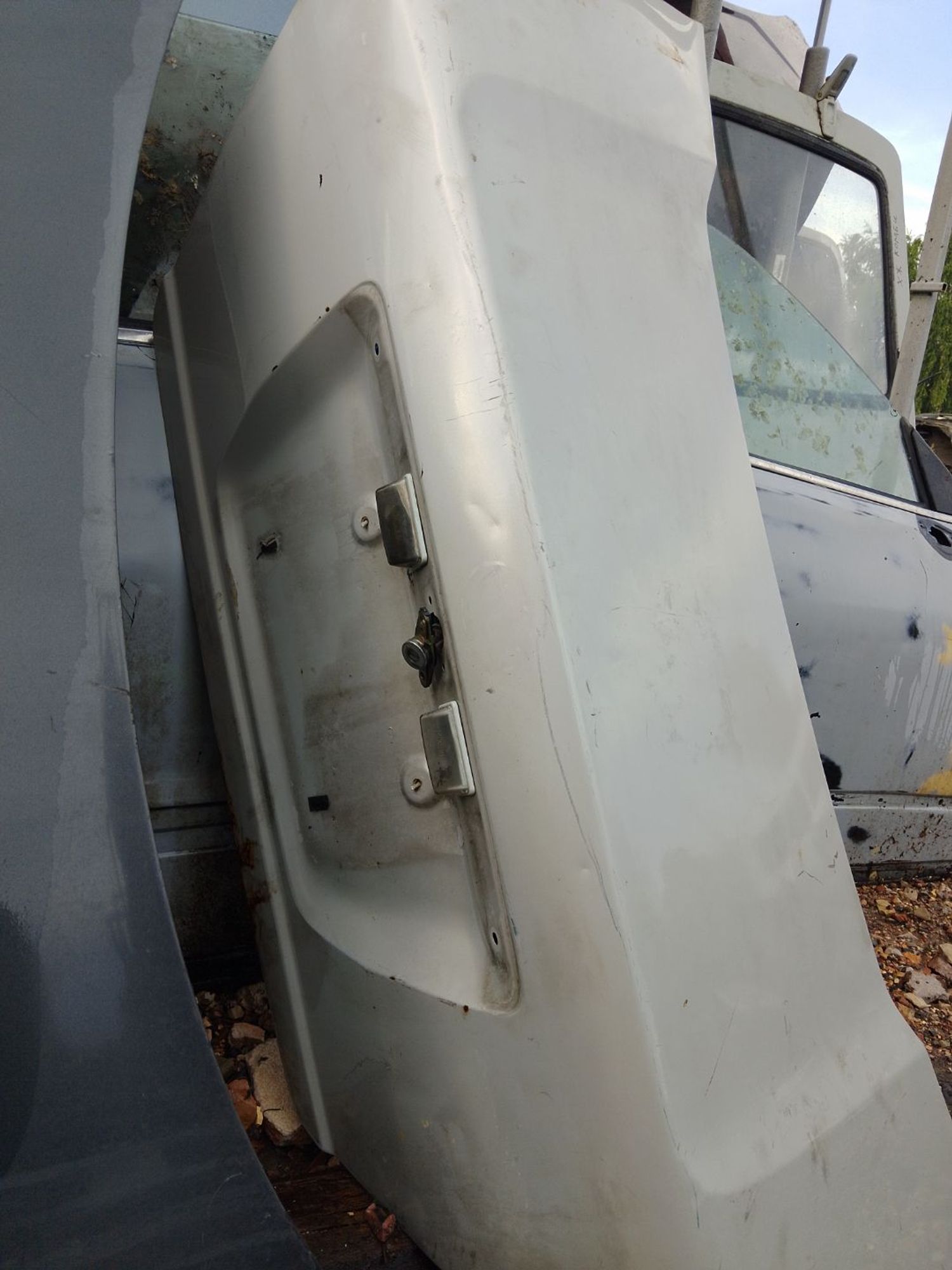 https://ycs.partsauto.market/partsauto-images/thmbs/userImages/7ed63c96fe685f431889ec34ef8f13b8/part/521cc2f7-b73b-49dc-8da4-cca86ce86acd_1786532652468.jpg
