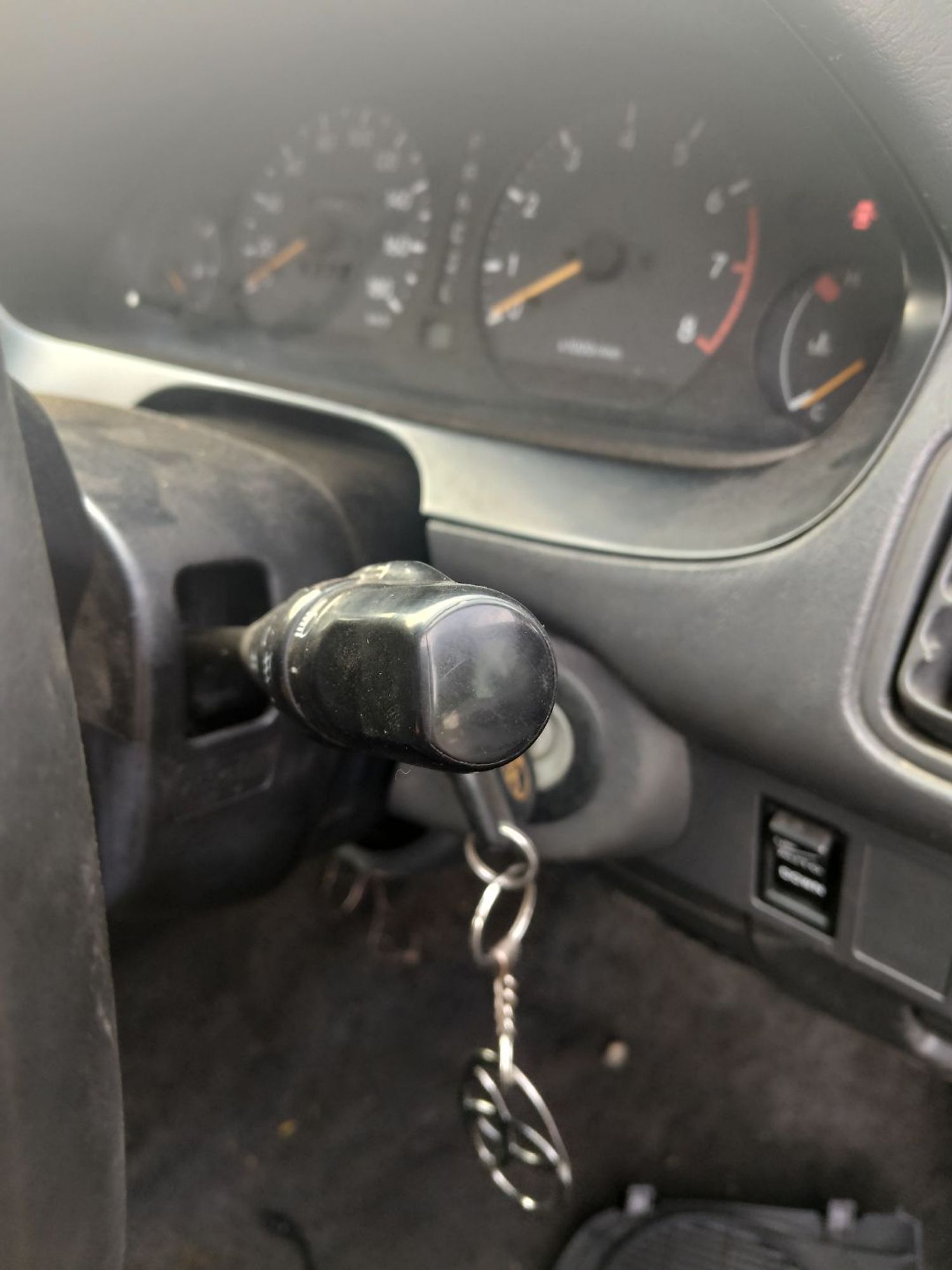 https://ycs.partsauto.market/partsauto-images/thmbs/userImages/7ed63c96fe685f431889ec34ef8f13b8/part/550f126f-6172-4877-bf90-91461369e581_1785238884933.jpg
