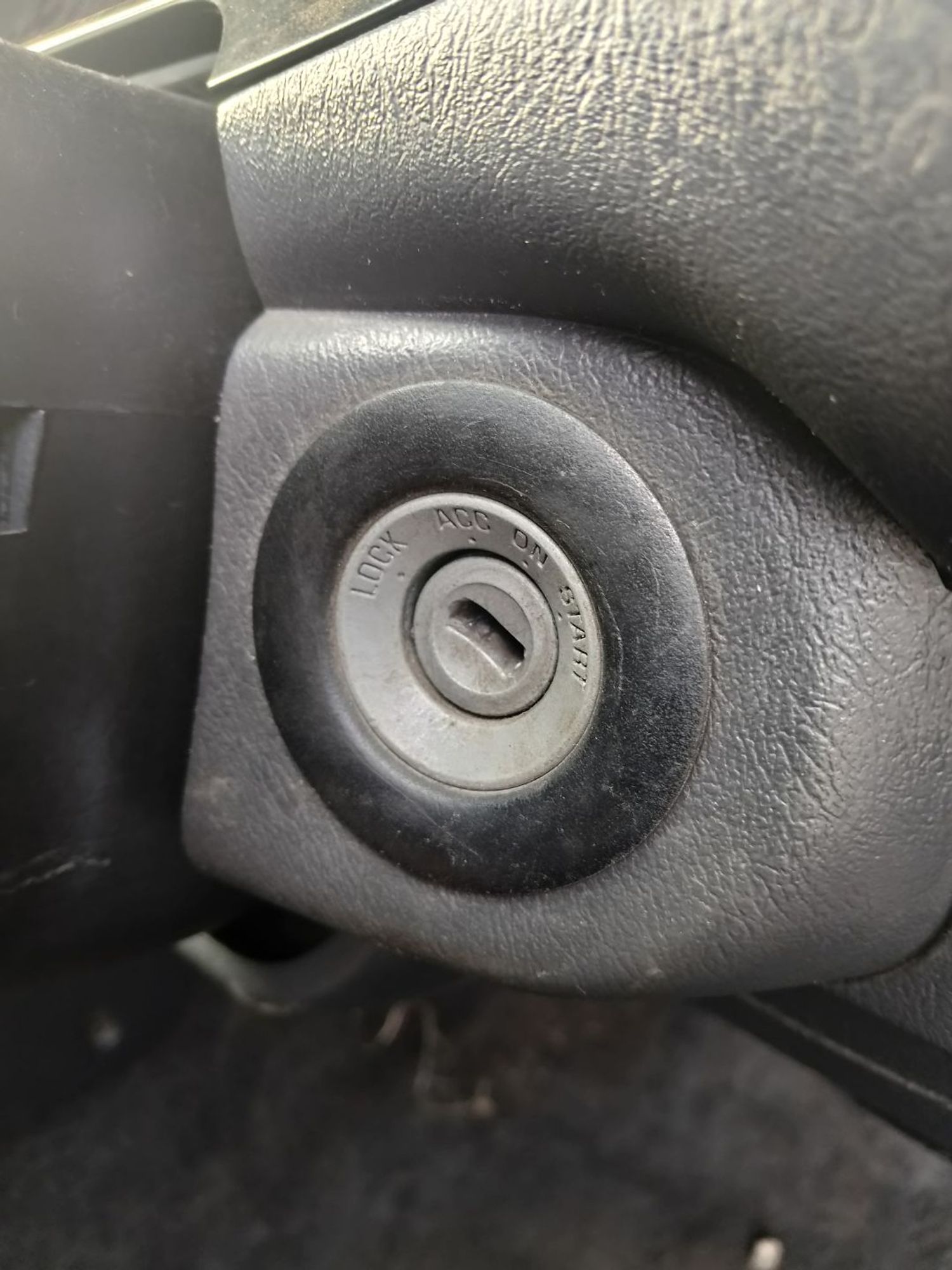 https://ycs.partsauto.market/partsauto-images/thmbs/userImages/7ed63c96fe685f431889ec34ef8f13b8/part/5668713c-74ab-452e-8965-61f47b3fa574_1785239113342.jpg