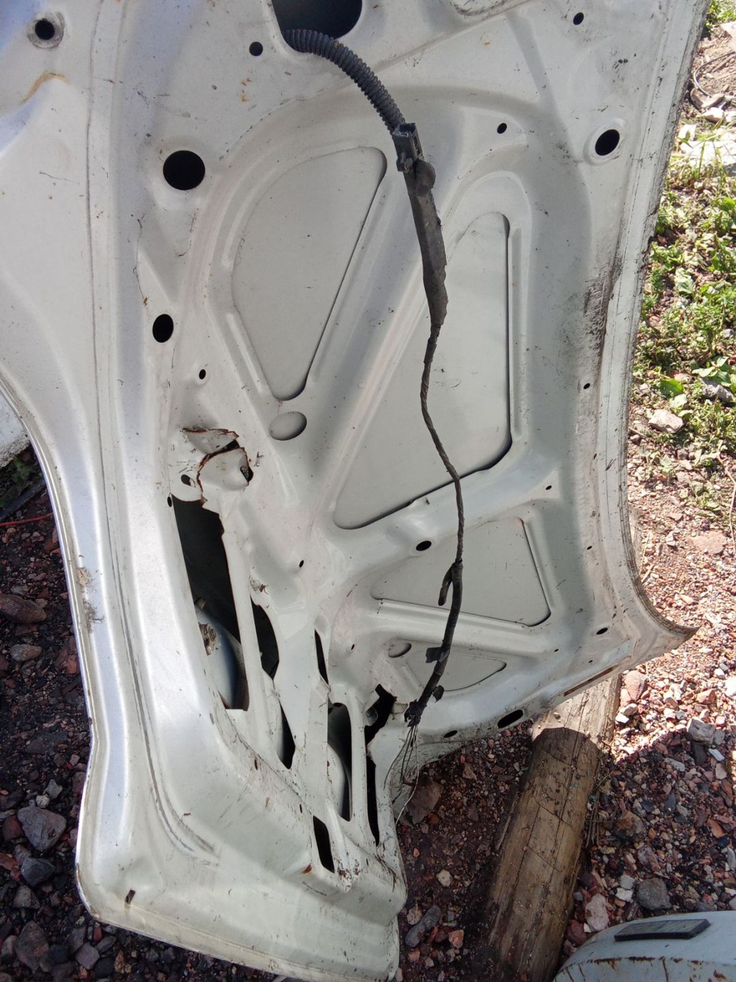 https://ycs.partsauto.market/partsauto-images/thmbs/userImages/7ed63c96fe685f431889ec34ef8f13b8/part/573d9d41-cd3b-428d-9695-a7fa56b0c68f_1786610386861.jpg