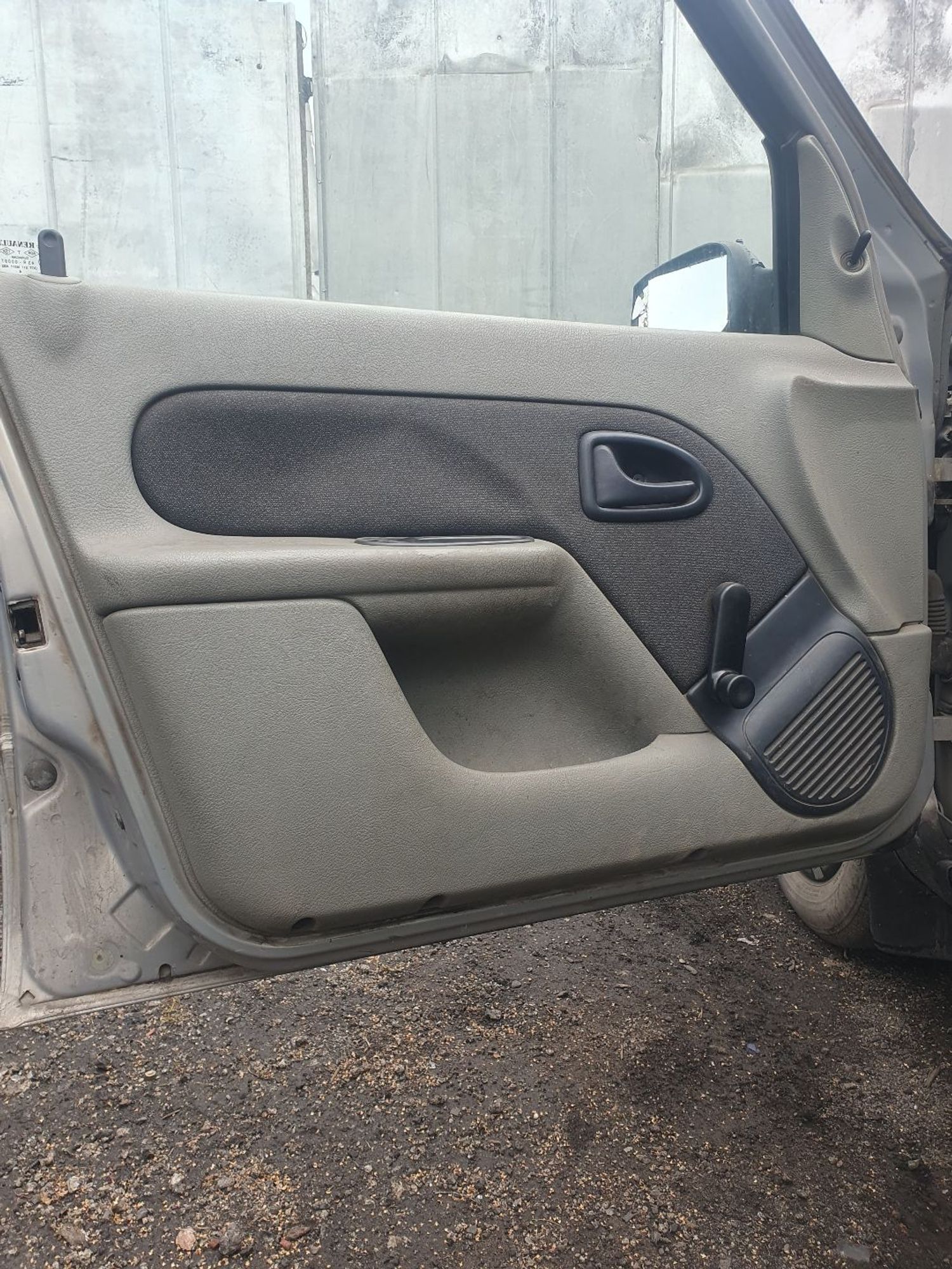 https://ycs.partsauto.market/partsauto-images/thmbs/userImages/7ed63c96fe685f431889ec34ef8f13b8/part/5a0e3c25-fee4-4847-af8a-c20ec8535c53_1786332891970.jpg