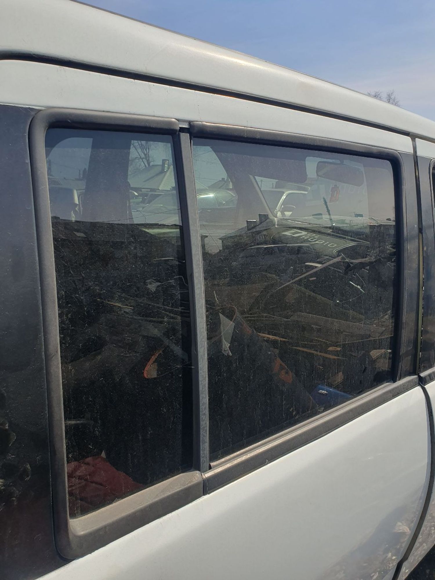 https://ycs.partsauto.market/partsauto-images/thmbs/userImages/7ed63c96fe685f431889ec34ef8f13b8/part/5a85480c-2017-4a1e-9be5-740e3f0653ba_1777536524658.jpg