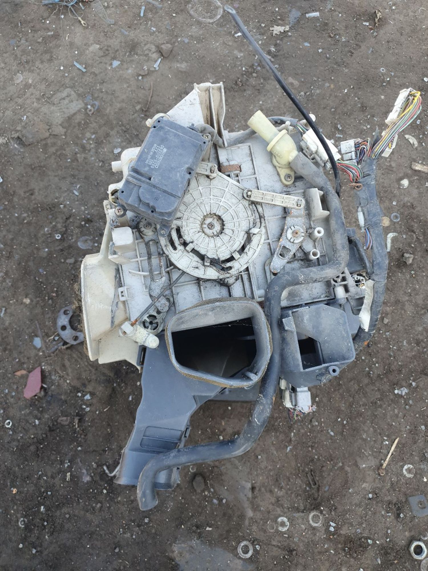 https://ycs.partsauto.market/partsauto-images/thmbs/userImages/7ed63c96fe685f431889ec34ef8f13b8/part/5b5b6974-a18b-4315-b90d-cb33075dfe34_1786703106867.jpg