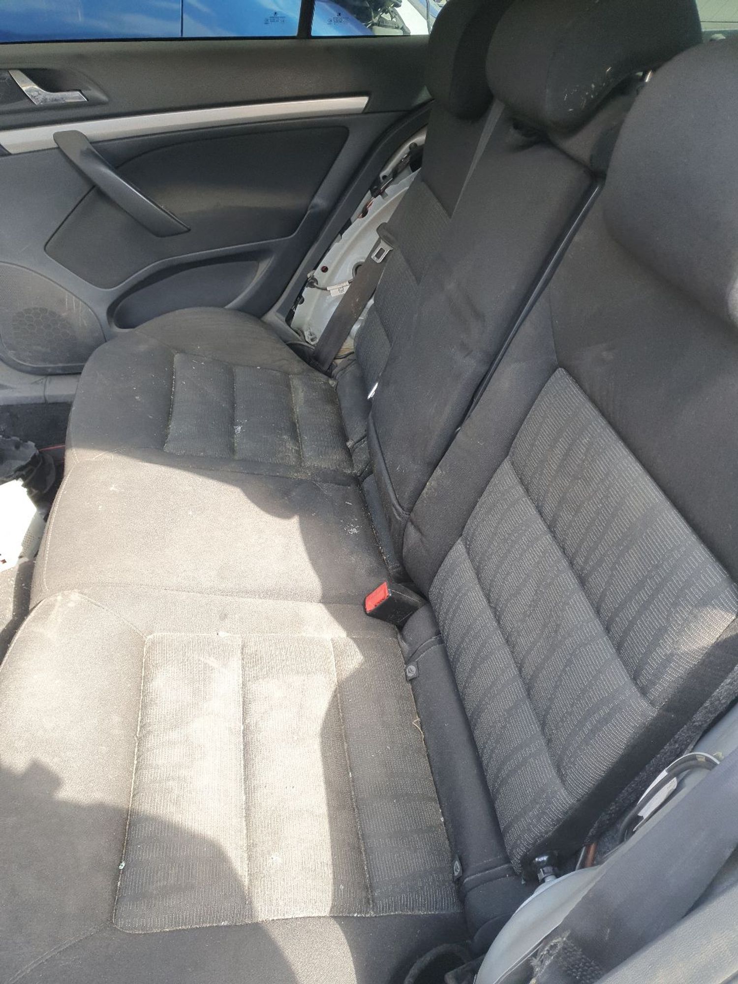 https://ycs.partsauto.market/partsauto-images/thmbs/userImages/7ed63c96fe685f431889ec34ef8f13b8/part/60eace26-611a-4b91-88d6-3ab2fac4efc1_1779180921768.jpg