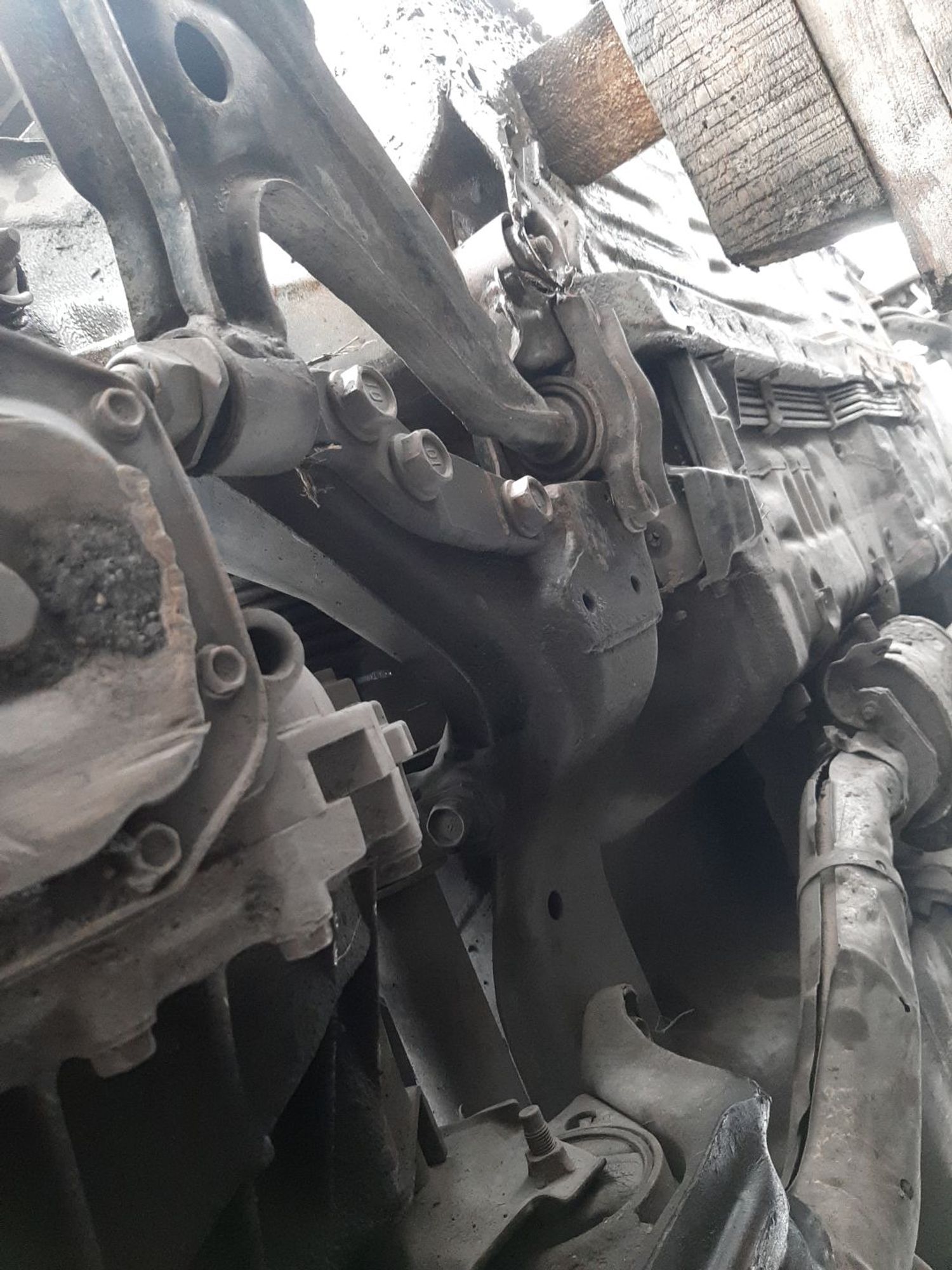 https://ycs.partsauto.market/partsauto-images/thmbs/userImages/7ed63c96fe685f431889ec34ef8f13b8/part/61627364-b520-4e39-8f06-8b18c83824a4_1776055447390.jpg