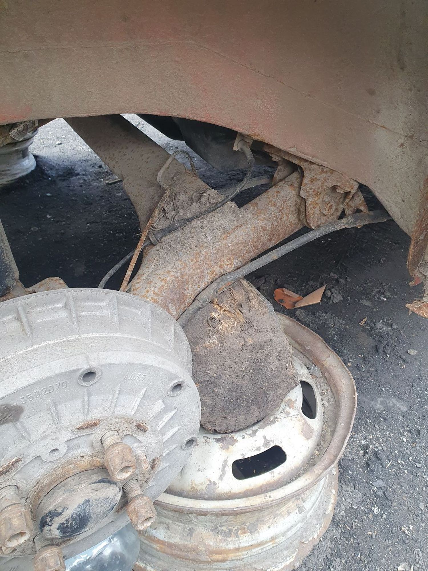 https://ycs.partsauto.market/partsauto-images/thmbs/userImages/7ed63c96fe685f431889ec34ef8f13b8/part/616c539f-36d9-40fa-b978-95fdb370647e_1777277737876.jpg