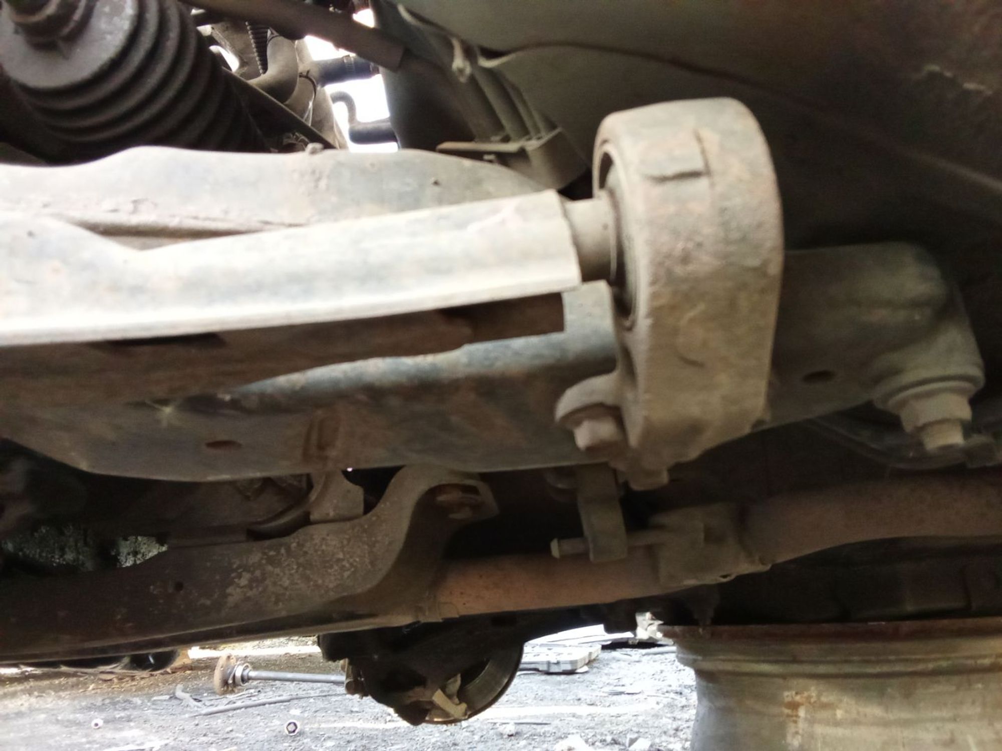 https://ycs.partsauto.market/partsauto-images/thmbs/userImages/7ed63c96fe685f431889ec34ef8f13b8/part/620550c0-0f96-4dfc-860d-6cf6f35175fa_1780403506954.jpg
