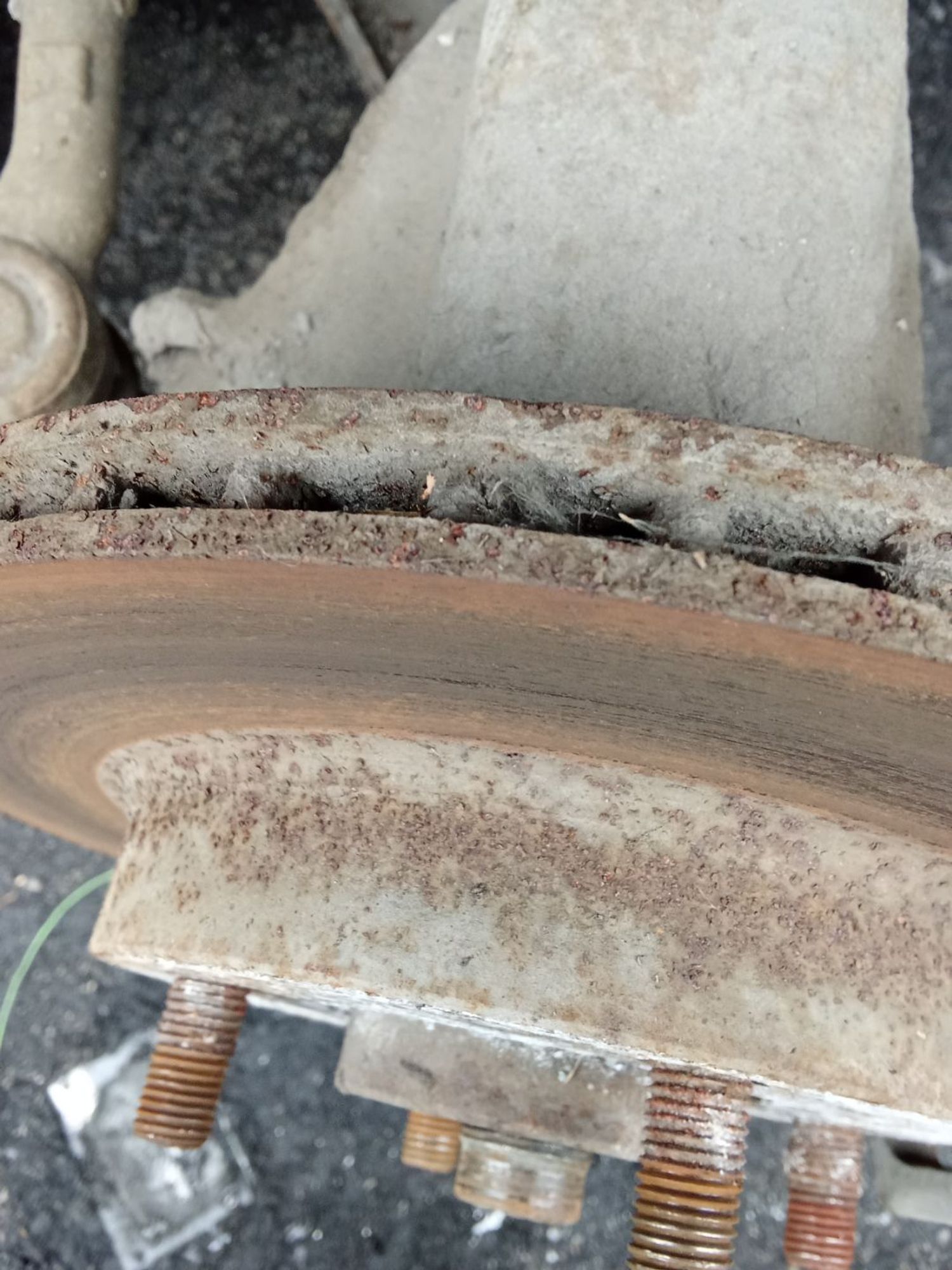 https://ycs.partsauto.market/partsauto-images/thmbs/userImages/7ed63c96fe685f431889ec34ef8f13b8/part/64fa1d7b-0c4b-4a4e-9f1d-b2de5b2a3203_1779021446553.jpg