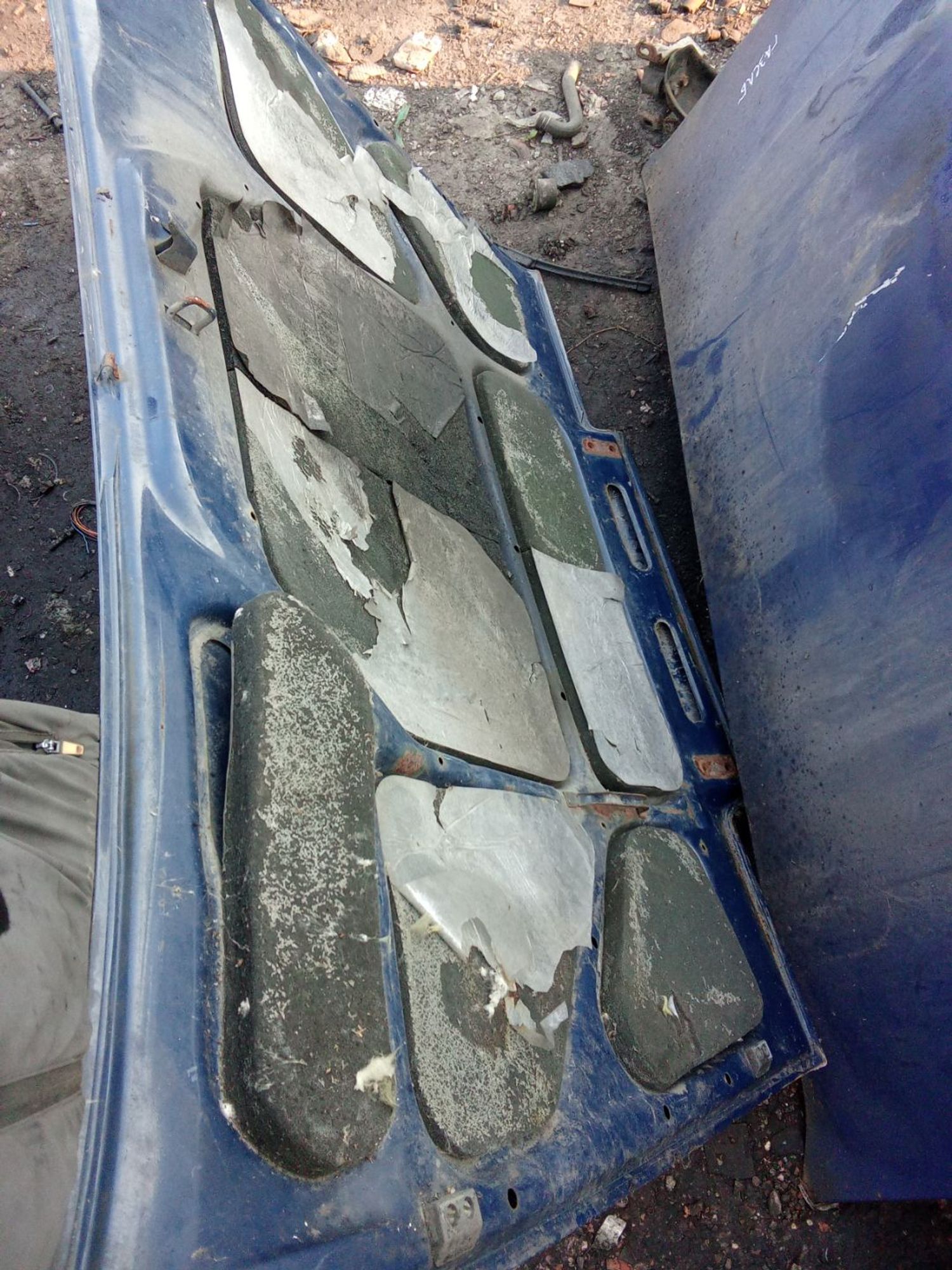 https://ycs.partsauto.market/partsauto-images/thmbs/userImages/7ed63c96fe685f431889ec34ef8f13b8/part/66467631-821d-4d29-94ff-242f92b469f7_1785586082833.jpg