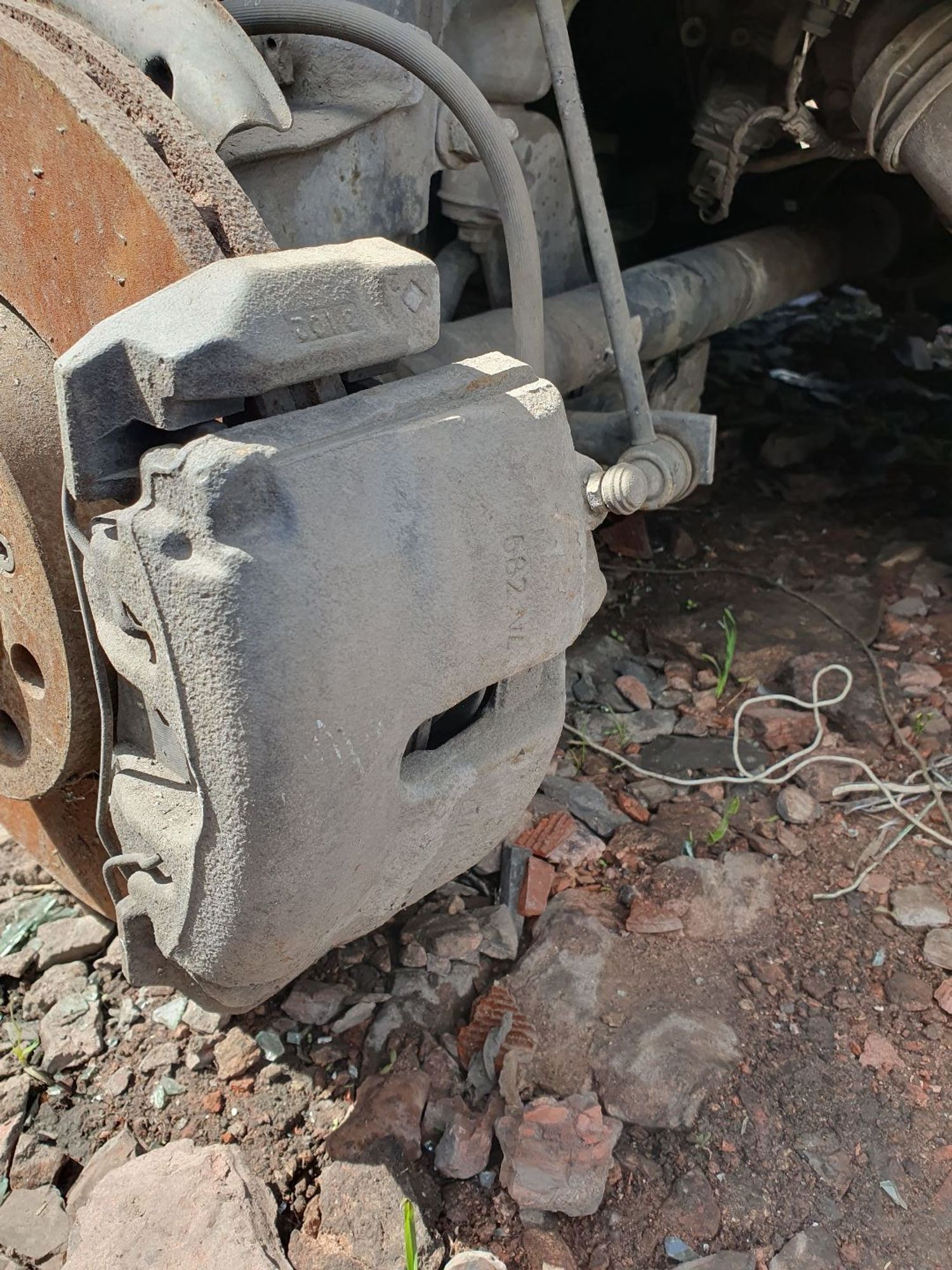 https://ycs.partsauto.market/partsauto-images/thmbs/userImages/7ed63c96fe685f431889ec34ef8f13b8/part/6739fc90-664b-49f2-b781-e55976fab8a1_1779175840814.jpg