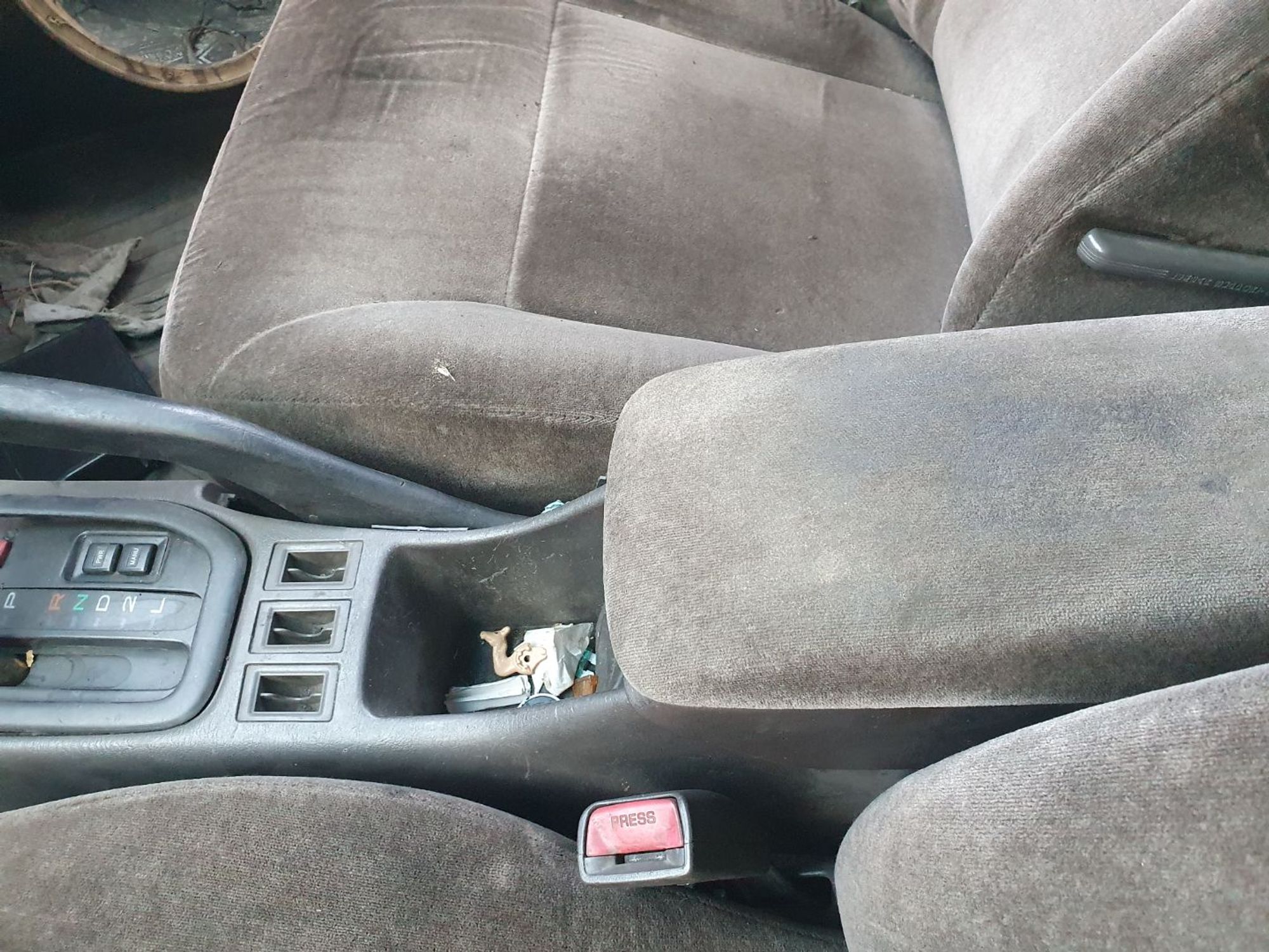 https://ycs.partsauto.market/partsauto-images/thmbs/userImages/7ed63c96fe685f431889ec34ef8f13b8/part/6772c354-2165-43cd-86f2-0f8ce191c6ba_1786787825336.jpg