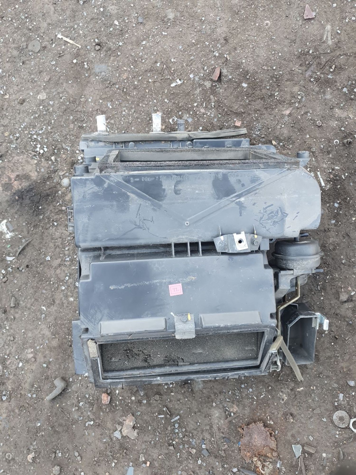 https://ycs.partsauto.market/partsauto-images/thmbs/userImages/7ed63c96fe685f431889ec34ef8f13b8/part/686f1157-dbfe-4176-a3d9-ddad8f7a9e0c_1786703774157.jpg