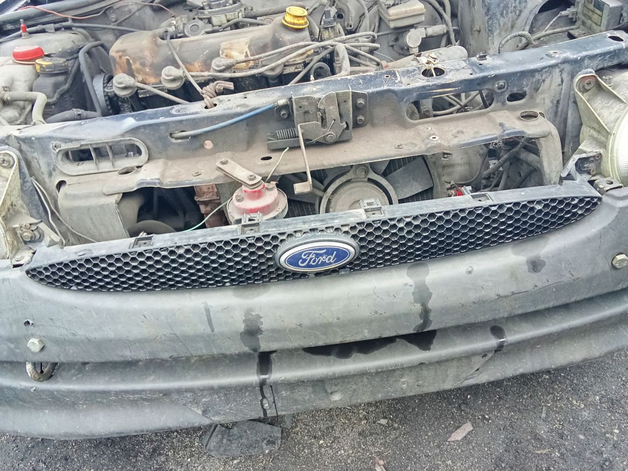 https://ycs.partsauto.market/partsauto-images/thmbs/userImages/7ed63c96fe685f431889ec34ef8f13b8/part/68eeb010-a01d-4ff5-b887-19dad5568285_1779003700020.jpg