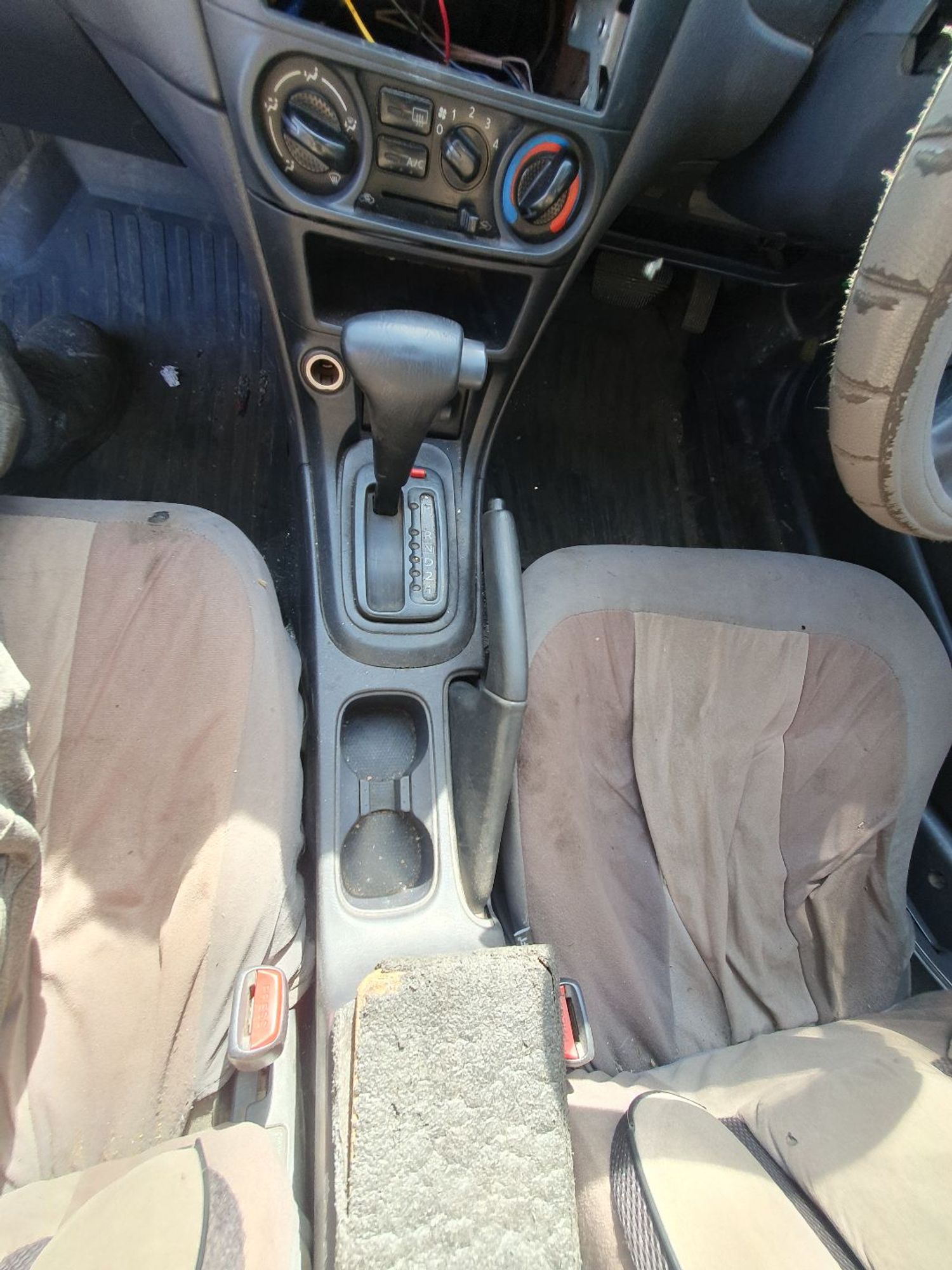 https://ycs.partsauto.market/partsauto-images/thmbs/userImages/7ed63c96fe685f431889ec34ef8f13b8/part/692a0f73-0374-4801-af3f-454c0e644bc2_1789207913155.jpg