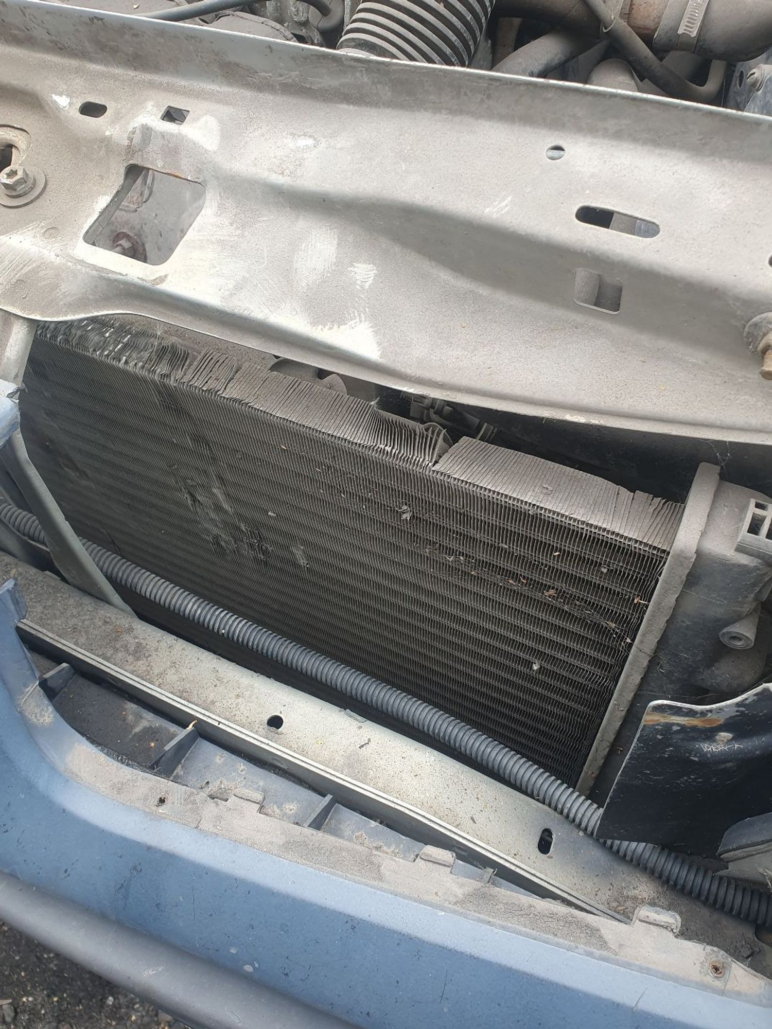 https://ycs.partsauto.market/partsauto-images/thmbs/userImages/7ed63c96fe685f431889ec34ef8f13b8/part/6ac41a92-8b30-4ba2-b9f8-4ad1eafc29e6_1786340936197.jpg