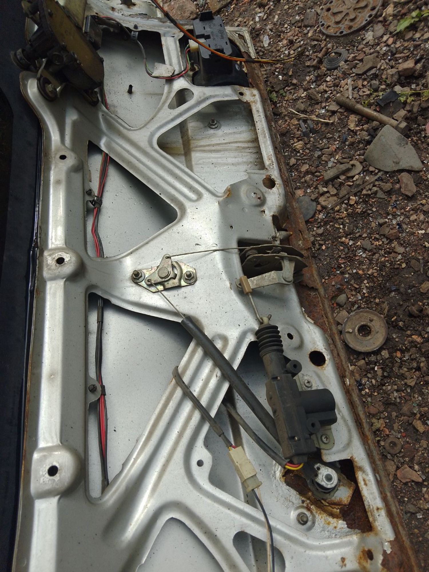 https://ycs.partsauto.market/partsauto-images/thmbs/userImages/7ed63c96fe685f431889ec34ef8f13b8/part/6b98c4b7-8238-4826-a488-9d396fa28e19_1785042779146.jpg
