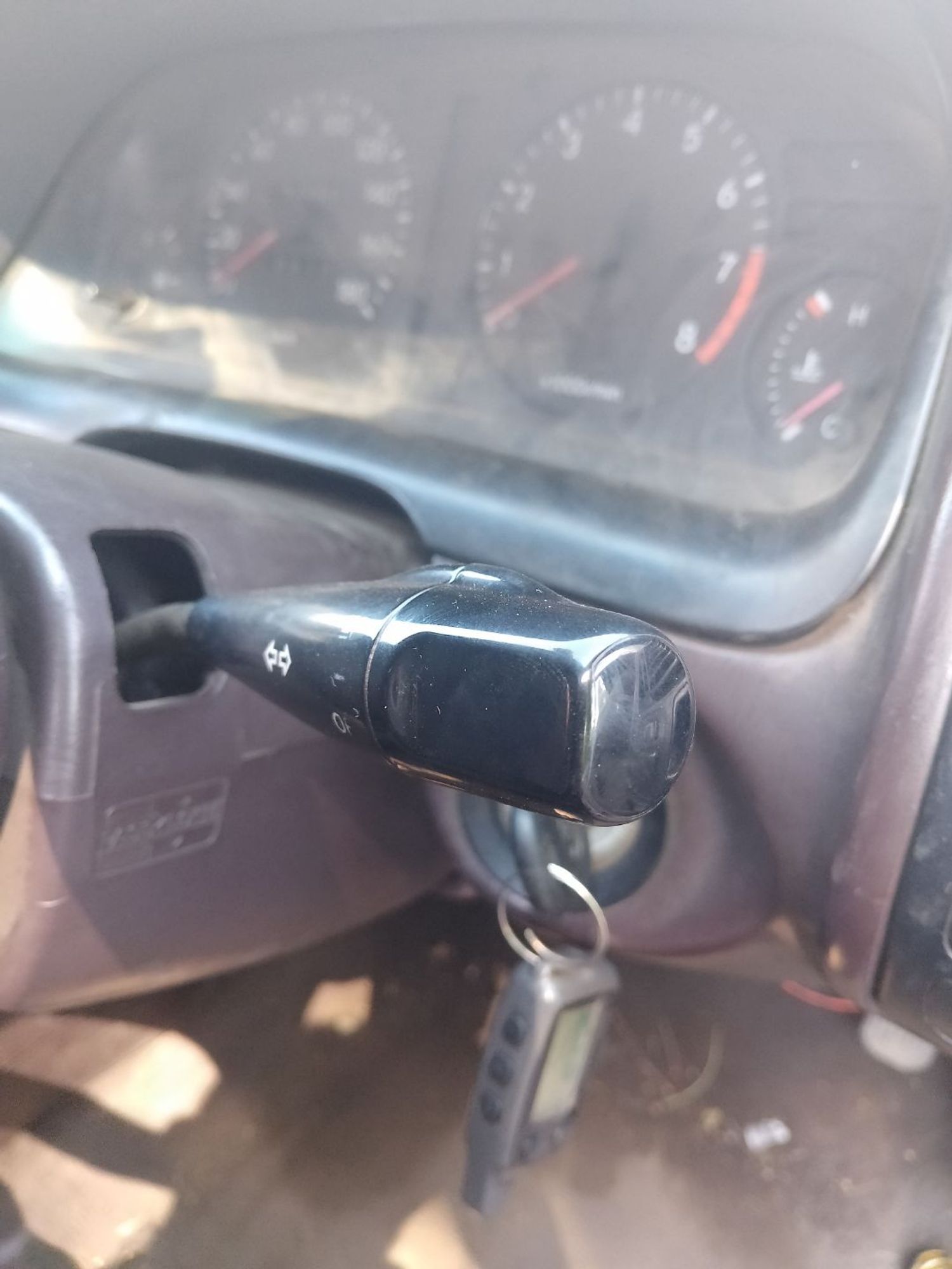 https://ycs.partsauto.market/partsauto-images/thmbs/userImages/7ed63c96fe685f431889ec34ef8f13b8/part/6da16c07-9df1-4b84-a50a-31331f189761_1784184155212.jpg