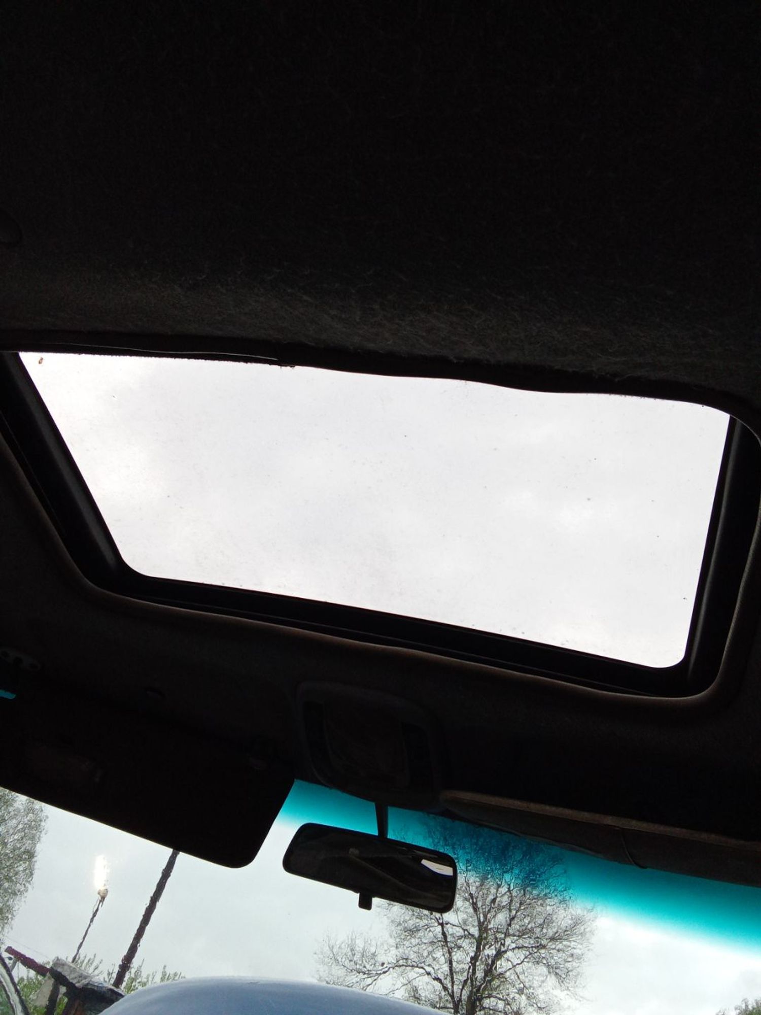 https://ycs.partsauto.market/partsauto-images/thmbs/userImages/7ed63c96fe685f431889ec34ef8f13b8/part/6feb3ee6-92d4-428a-bfbc-14242aa9c6af_1778393129404.jpg