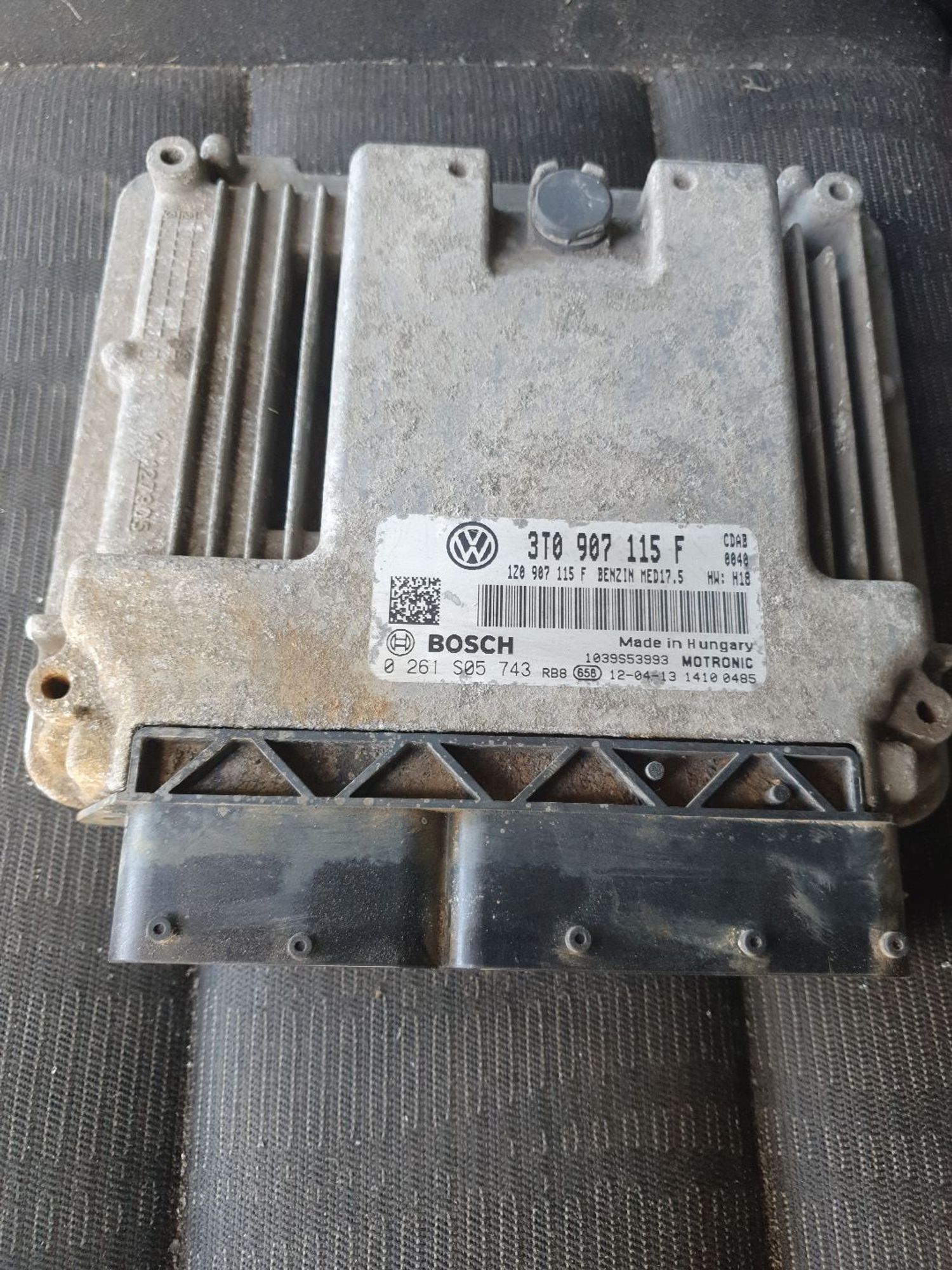 https://ycs.partsauto.market/partsauto-images/thmbs/userImages/7ed63c96fe685f431889ec34ef8f13b8/part/741e00b1-e75a-4bf9-b4c9-a11db52dd185_1779183567422.jpg