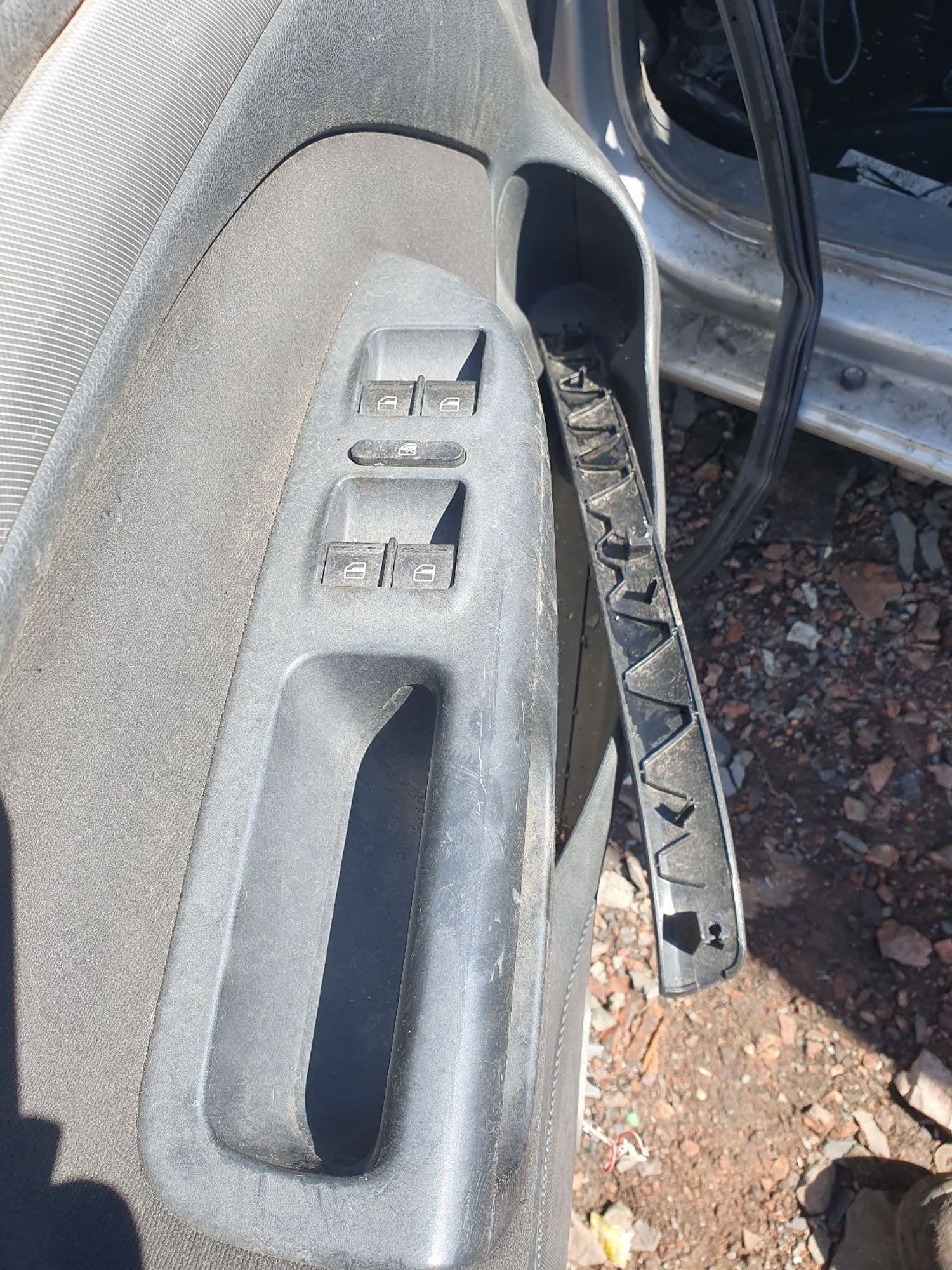 https://ycs.partsauto.market/partsauto-images/thmbs/userImages/7ed63c96fe685f431889ec34ef8f13b8/part/74dd6798-c087-4ce8-835b-495850612320_1779167887339.jpg