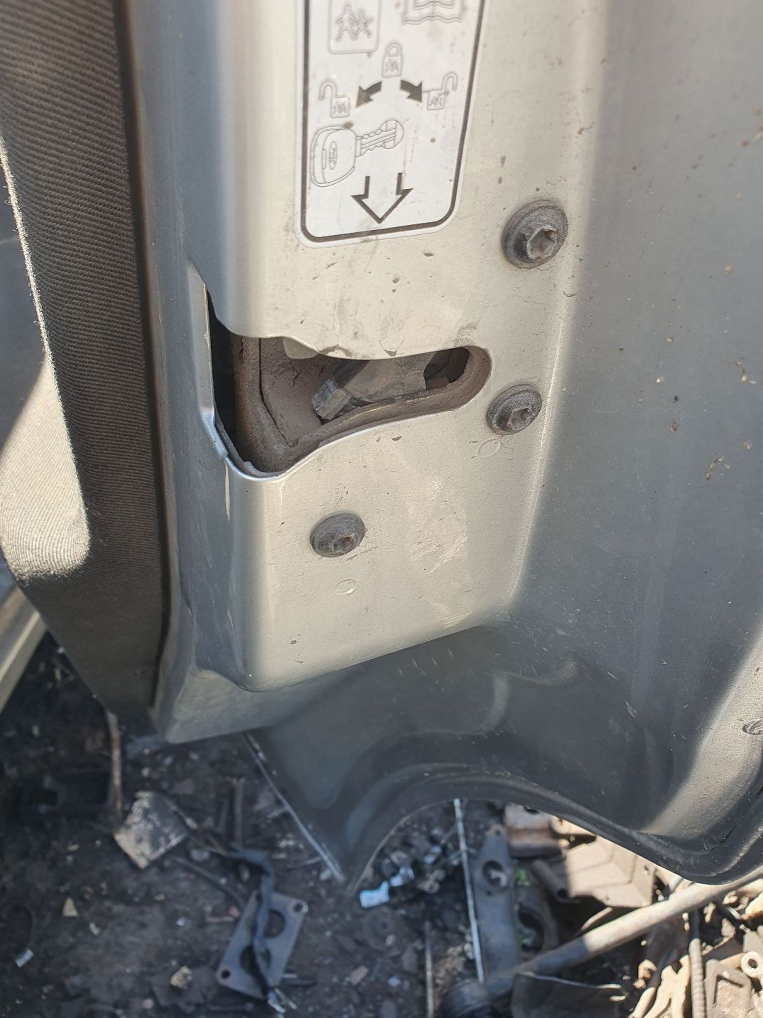 https://ycs.partsauto.market/partsauto-images/thmbs/userImages/7ed63c96fe685f431889ec34ef8f13b8/part/771b57a5-881c-4fff-81be-fd51210936cd_1781863314198.jpg