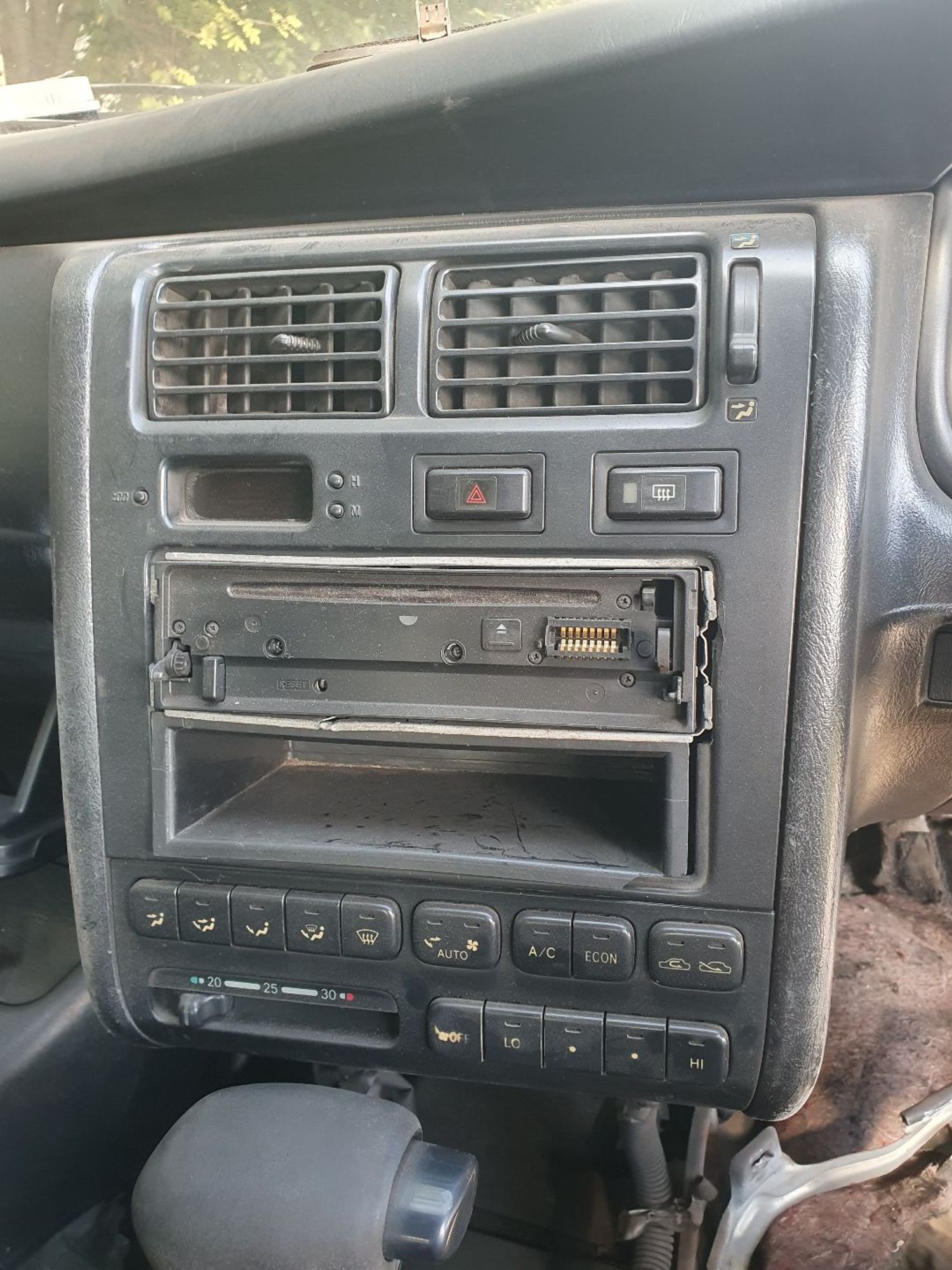 https://ycs.partsauto.market/partsauto-images/thmbs/userImages/7ed63c96fe685f431889ec34ef8f13b8/part/772c5067-deae-4a76-97b3-99fa6361e18d_1786688302672.jpg