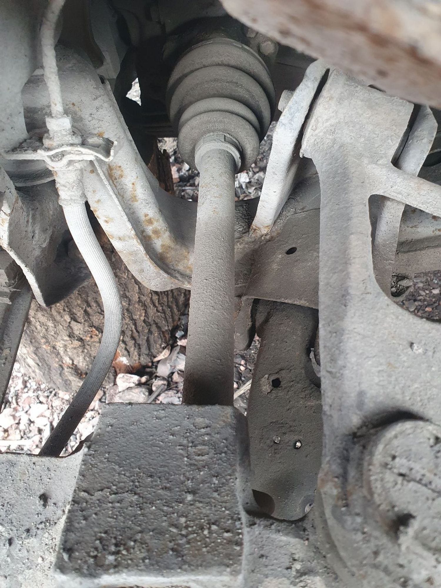 https://ycs.partsauto.market/partsauto-images/thmbs/userImages/7ed63c96fe685f431889ec34ef8f13b8/part/7840edbb-76cd-4bf6-b50c-d07ecc728d05_1779003745813.jpg