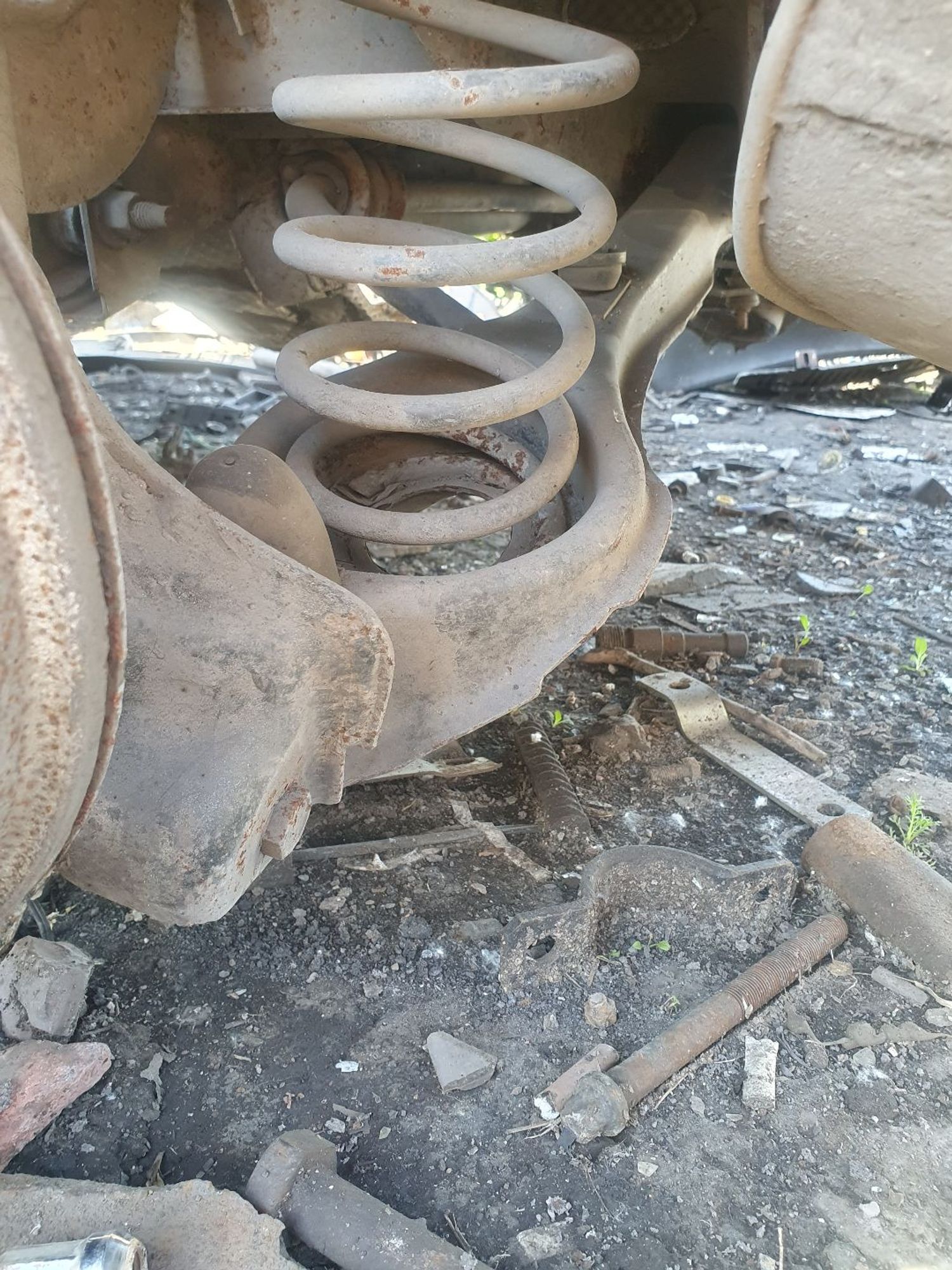 https://ycs.partsauto.market/partsauto-images/thmbs/userImages/7ed63c96fe685f431889ec34ef8f13b8/part/7869f501-67a4-4f3c-9f2f-05d3016f86f1_1781863629402.jpg