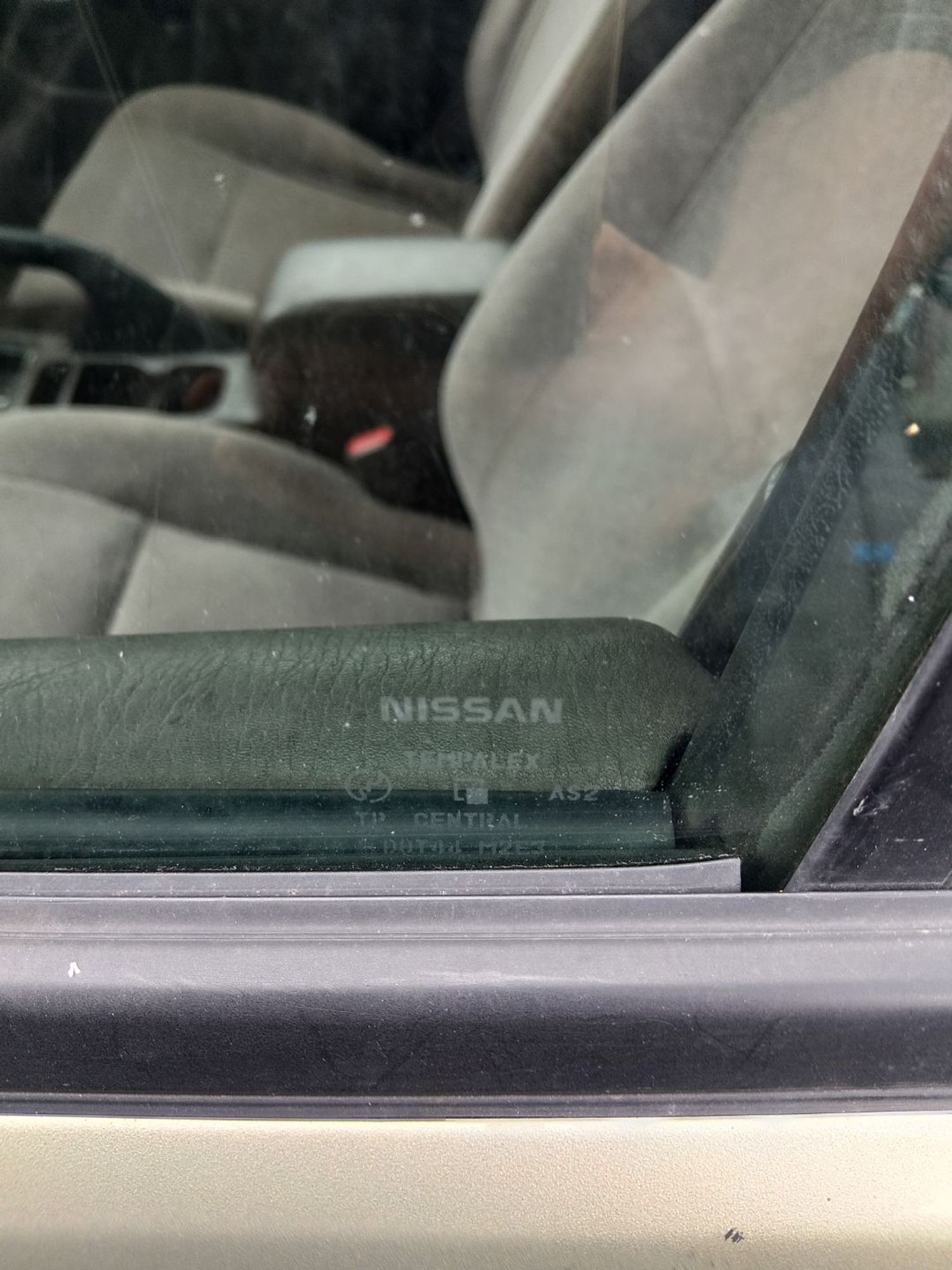 https://ycs.partsauto.market/partsauto-images/thmbs/userImages/7ed63c96fe685f431889ec34ef8f13b8/part/79a73586-e103-483d-9b70-2fc73a8e8b33_1784368057993.jpg