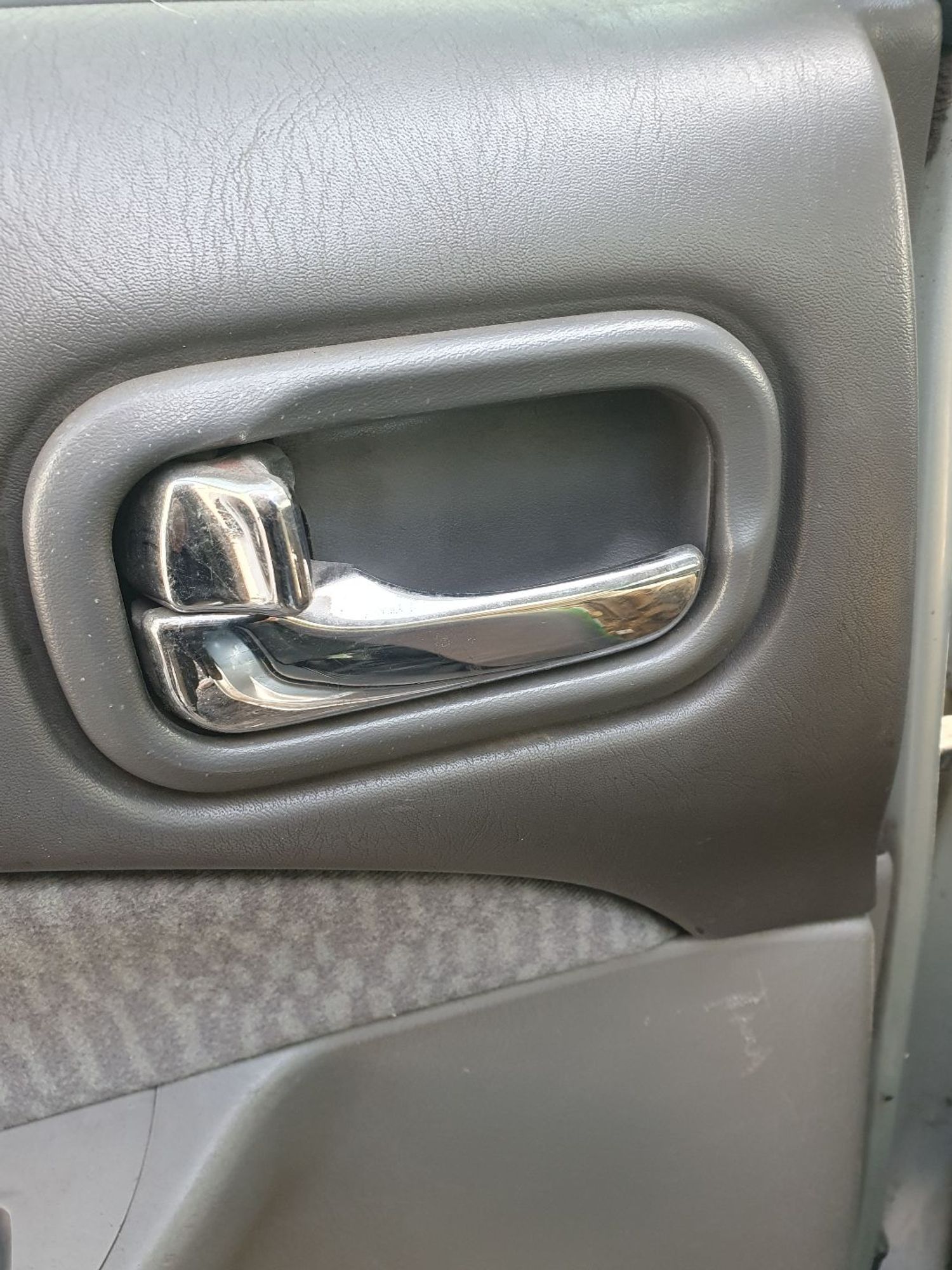 https://ycs.partsauto.market/partsauto-images/thmbs/userImages/7ed63c96fe685f431889ec34ef8f13b8/part/7b0bcdb1-24b1-4c0d-b434-5888b76ef768_1778581129473.jpg