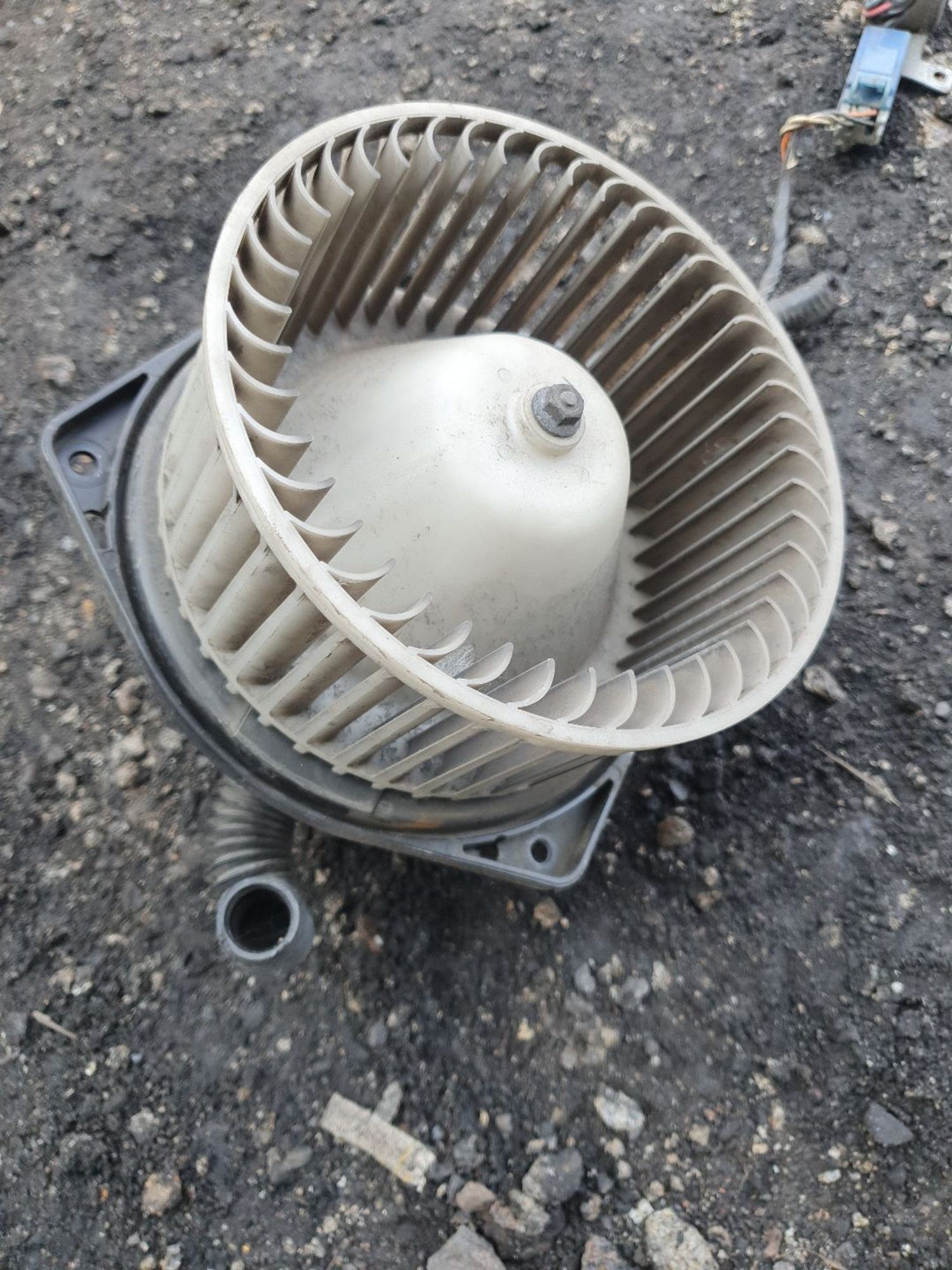 https://ycs.partsauto.market/partsauto-images/thmbs/userImages/7ed63c96fe685f431889ec34ef8f13b8/part/7bdd46f2-c452-4521-9630-3e7a2d22b2bc_1785732175653.jpg