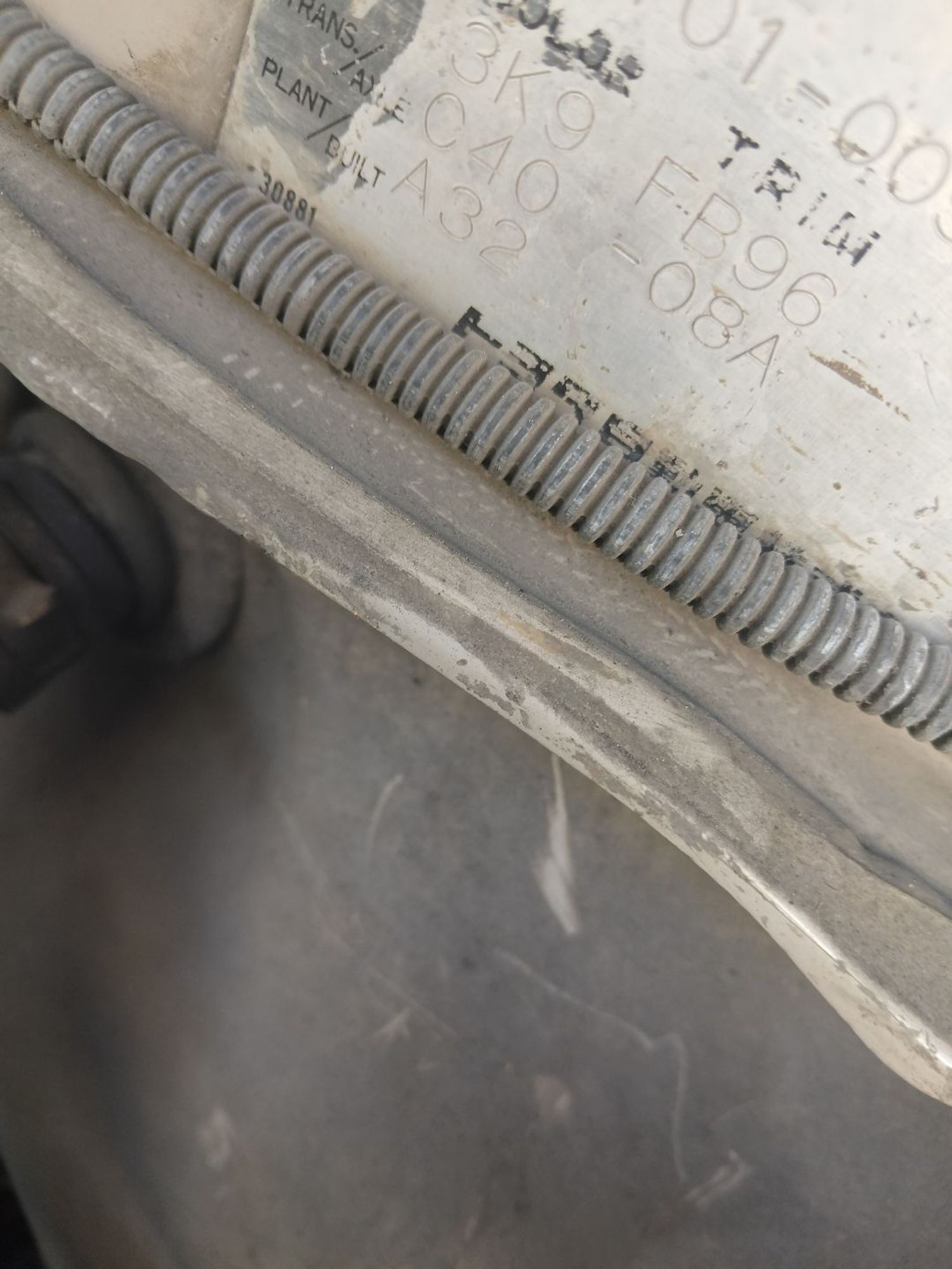 https://ycs.partsauto.market/partsauto-images/thmbs/userImages/7ed63c96fe685f431889ec34ef8f13b8/part/7d117568-6dc4-42bf-aac6-f60c885080c1_1784178848928.jpg