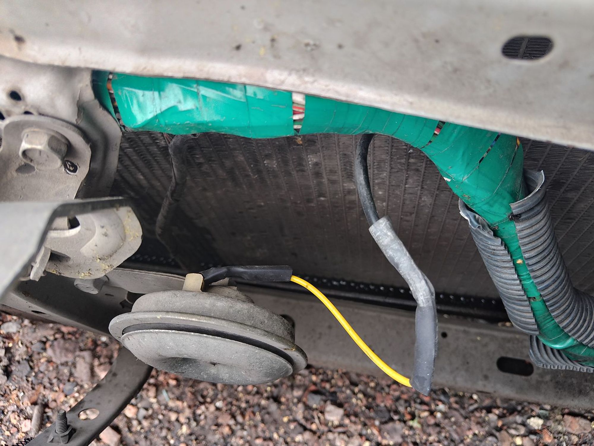 https://ycs.partsauto.market/partsauto-images/thmbs/userImages/7ed63c96fe685f431889ec34ef8f13b8/part/7e9da807-4a49-4841-9d71-ac2f85635fba_1784366888313.jpg