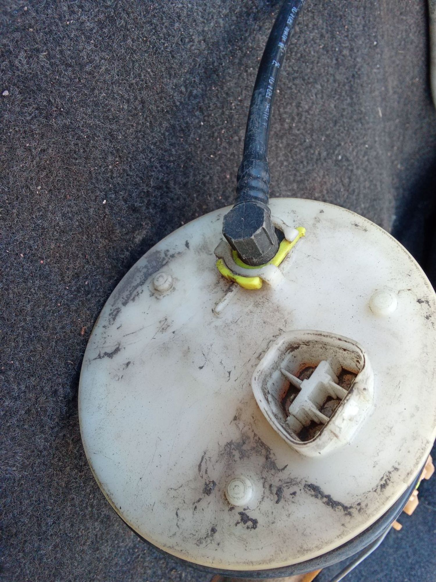 https://ycs.partsauto.market/partsauto-images/thmbs/userImages/7ed63c96fe685f431889ec34ef8f13b8/part/7fc00491-c28b-4741-bf7a-2816d2e27db9_1779787245277.jpg