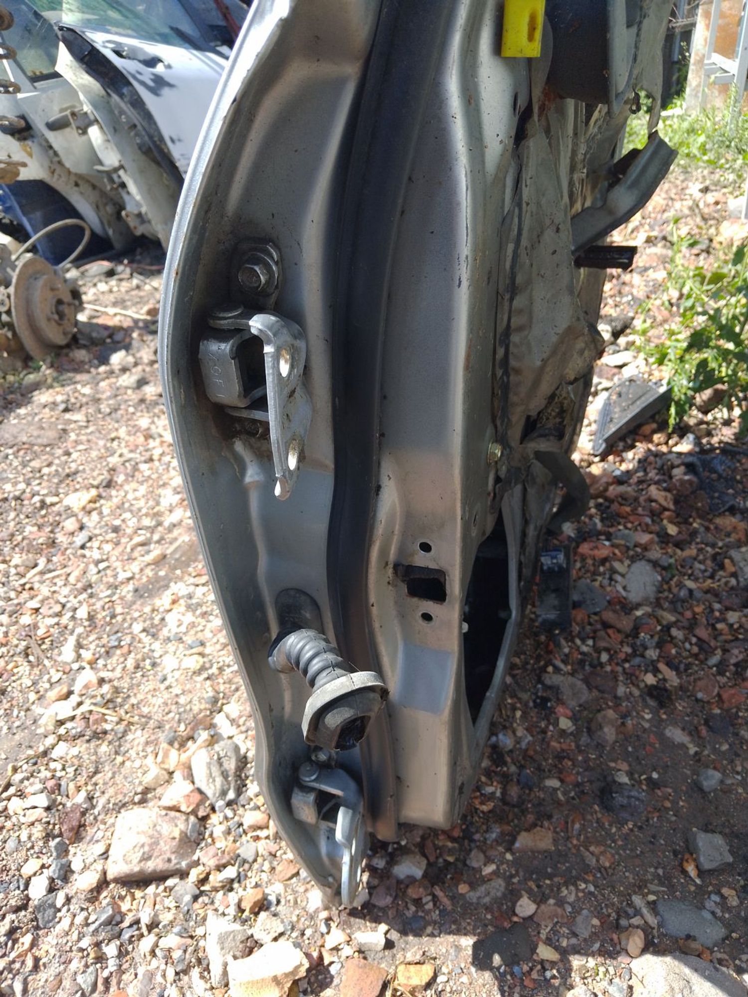 https://ycs.partsauto.market/partsauto-images/thmbs/userImages/7ed63c96fe685f431889ec34ef8f13b8/part/81b1b03b-d8bf-4d89-8341-3d6243e03f72_1786513320810.jpg