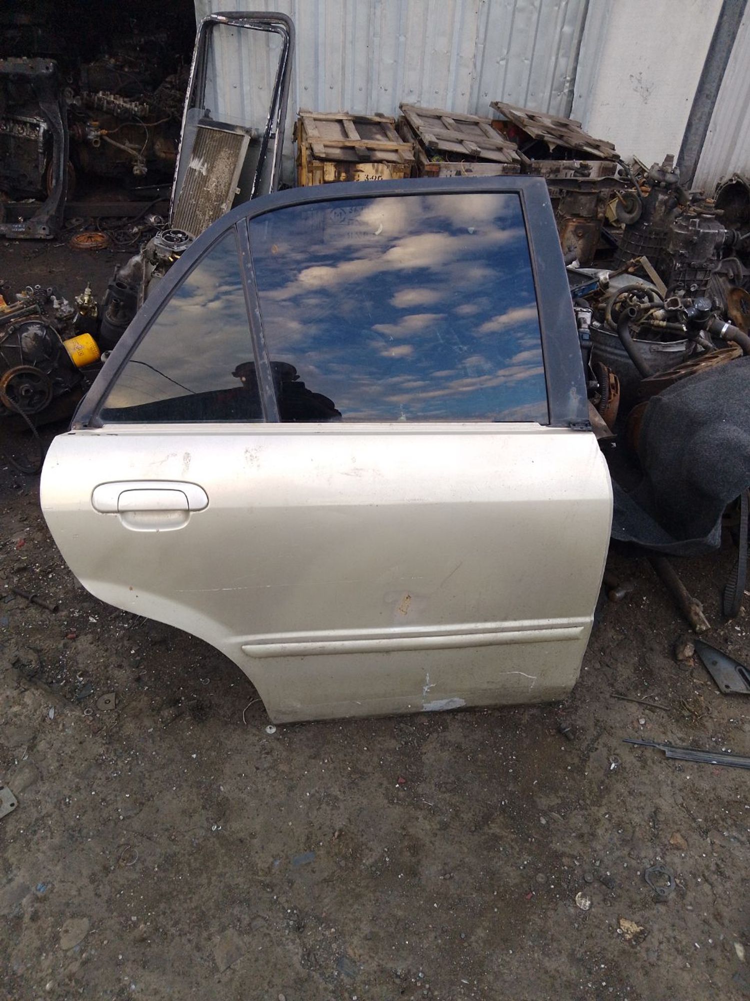 https://ycs.partsauto.market/partsauto-images/thmbs/userImages/7ed63c96fe685f431889ec34ef8f13b8/part/82658e20-e412-49b3-b740-986f591abb5c_1786279618483.jpg