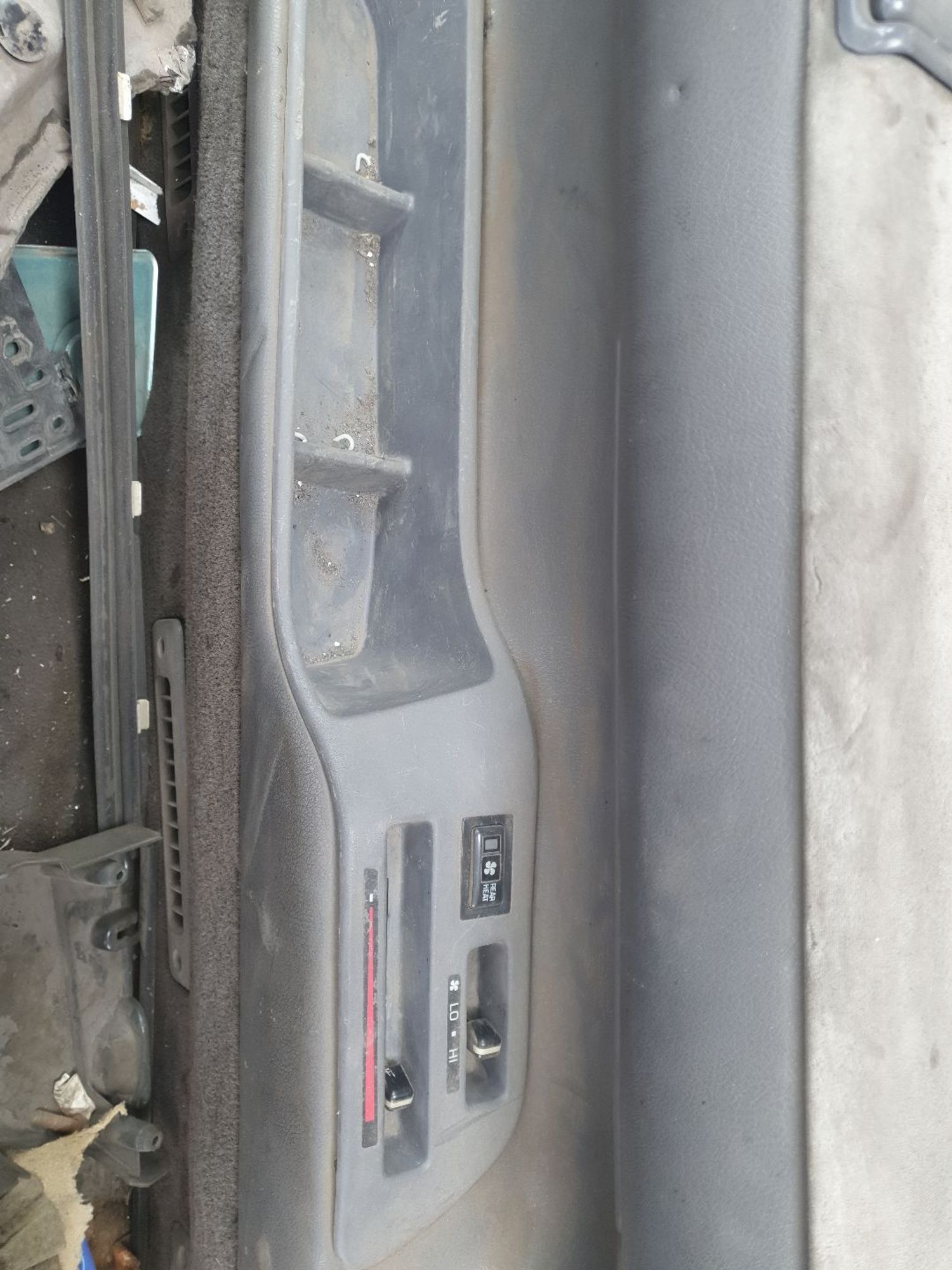 https://ycs.partsauto.market/partsauto-images/thmbs/userImages/7ed63c96fe685f431889ec34ef8f13b8/part/82c81467-f302-4a8b-bebe-36cf9a80cb01_1778736519879.jpg
