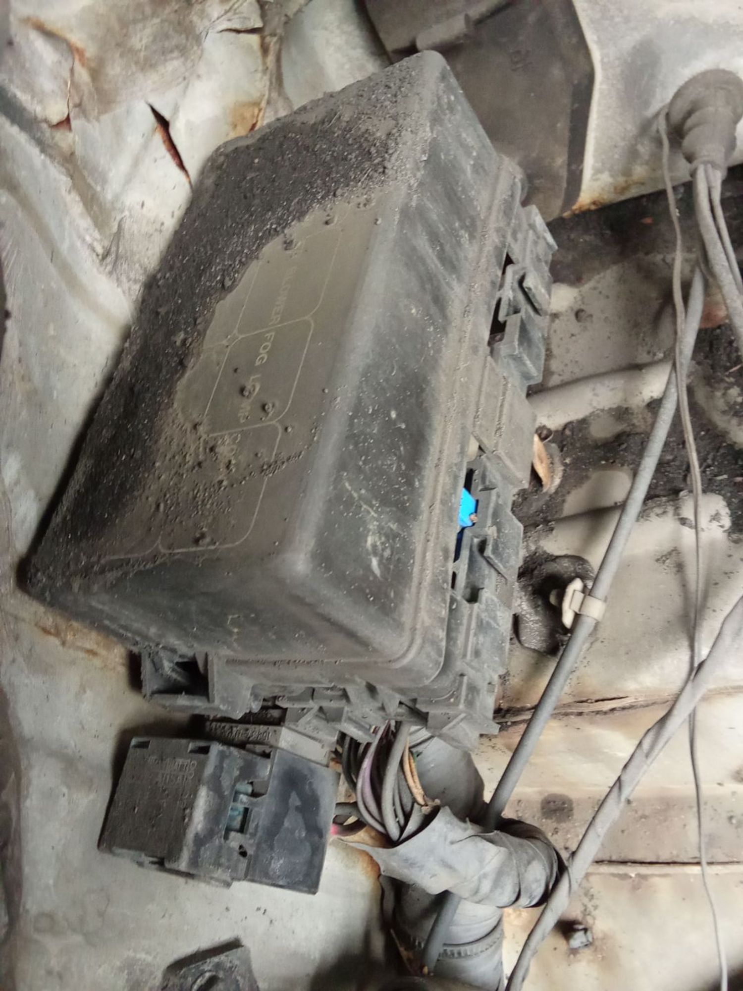 https://ycs.partsauto.market/partsauto-images/thmbs/userImages/7ed63c96fe685f431889ec34ef8f13b8/part/82df63a3-b9cc-40a3-97af-823d00694882_1778666639374.jpg