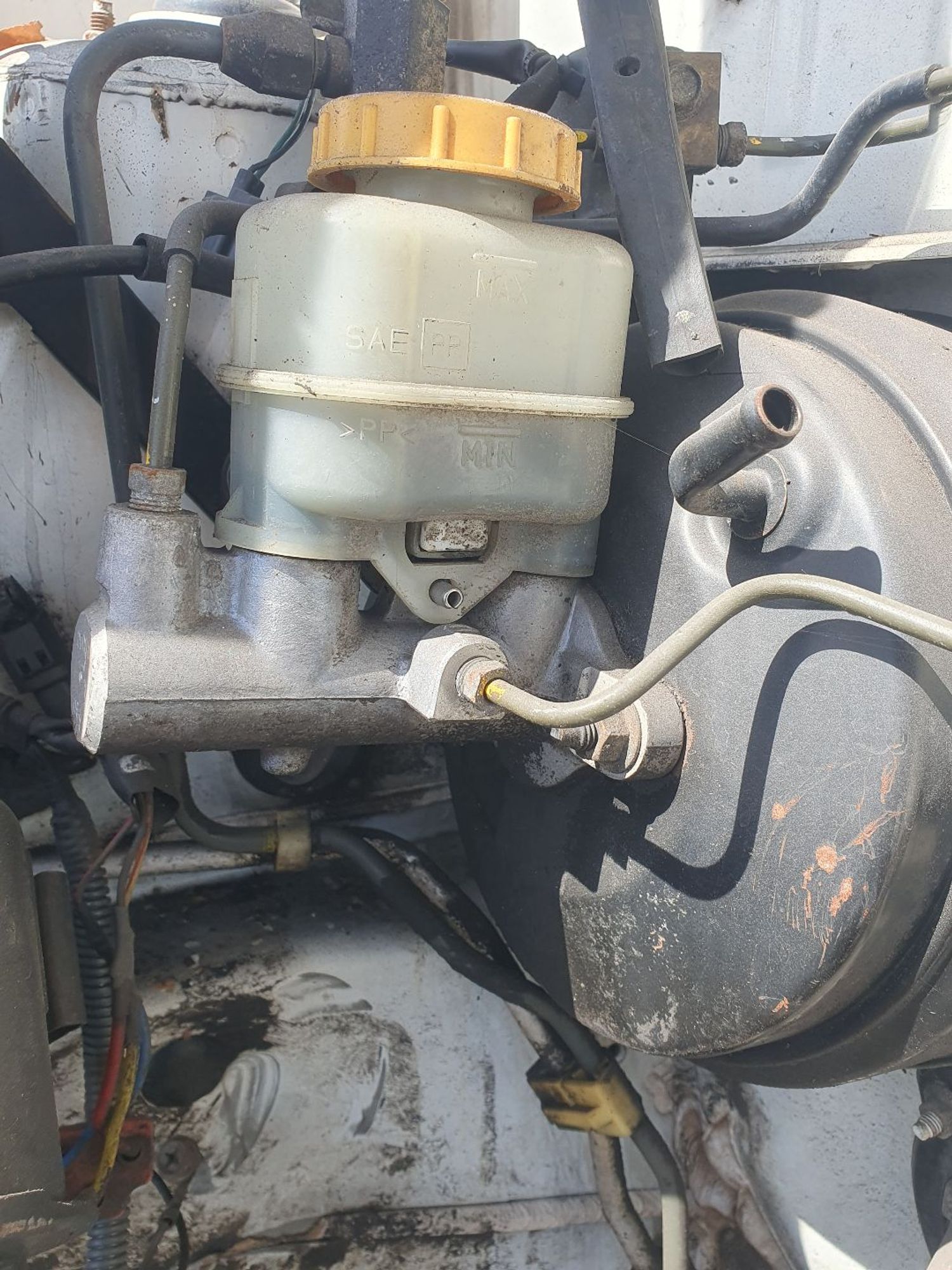 https://ycs.partsauto.market/partsauto-images/thmbs/userImages/7ed63c96fe685f431889ec34ef8f13b8/part/84e59c53-fb5e-4f6b-933a-60a0701612f1_1777534509630.jpg
