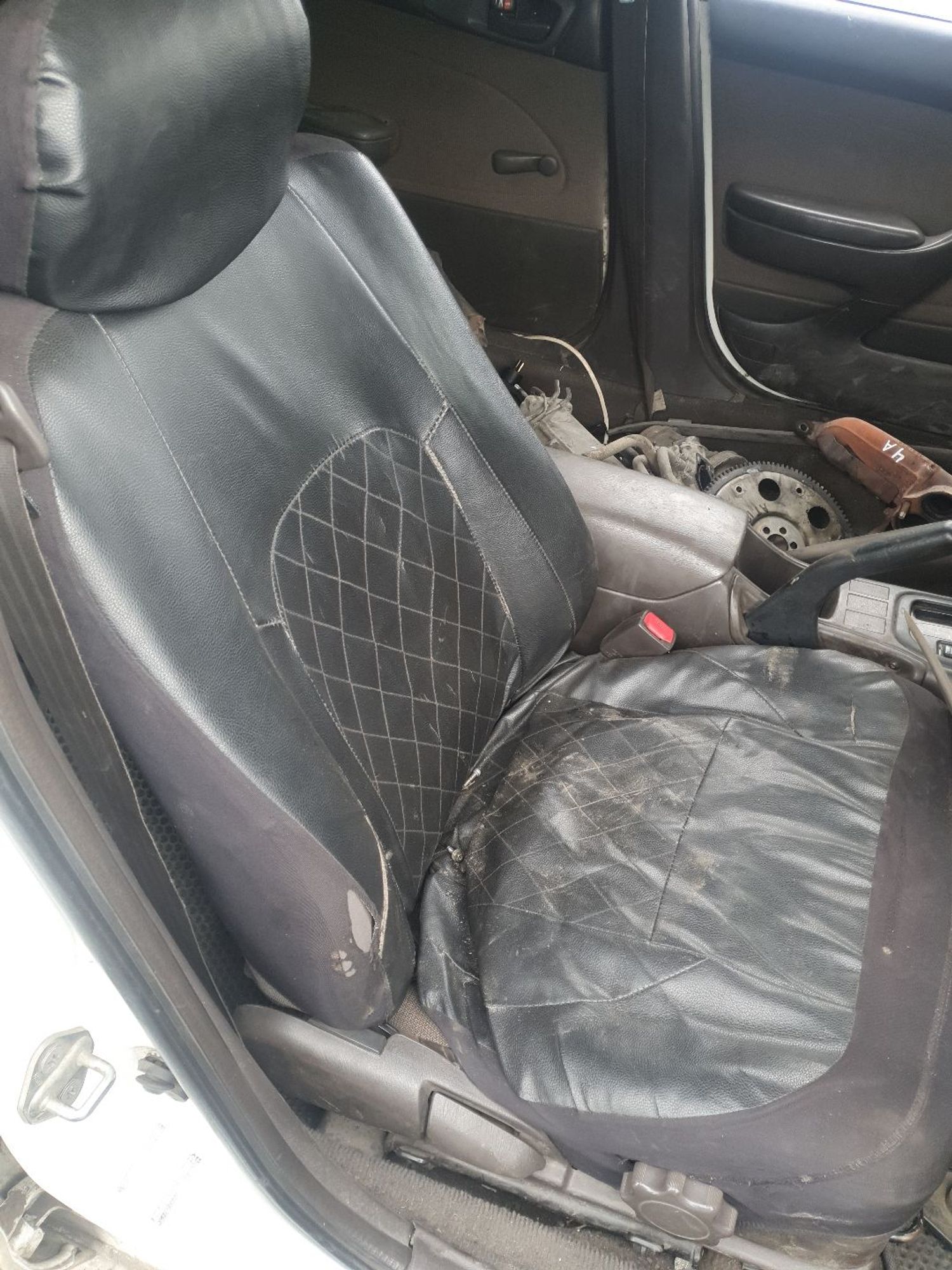 https://ycs.partsauto.market/partsauto-images/thmbs/userImages/7ed63c96fe685f431889ec34ef8f13b8/part/88b97b8d-9bef-43d2-b583-49e9931889b8_1778833495615.jpg
