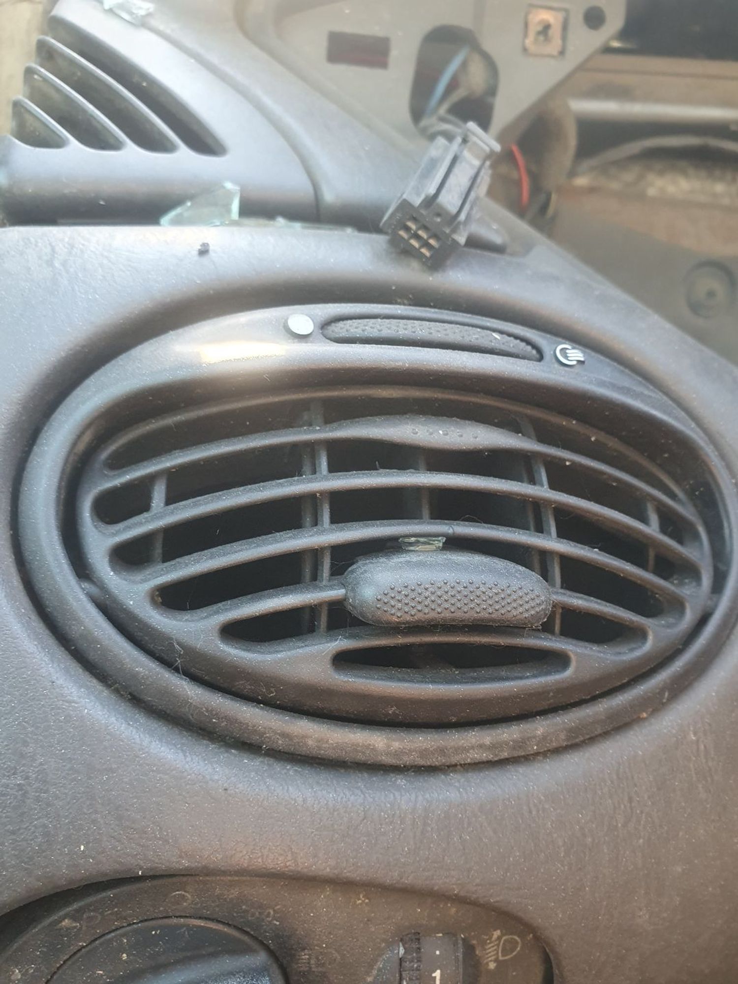 https://ycs.partsauto.market/partsauto-images/thmbs/userImages/7ed63c96fe685f431889ec34ef8f13b8/part/8aa000c0-db3c-4f9d-a65c-9edf3a0f0ea9_1781866385321.jpg