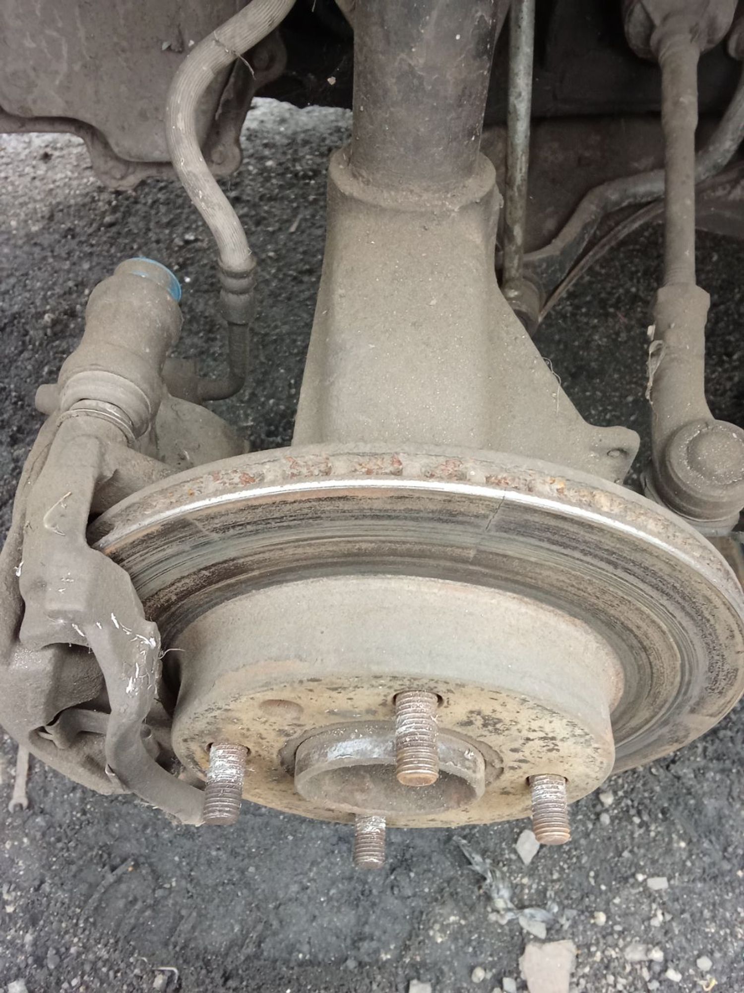 https://ycs.partsauto.market/partsauto-images/thmbs/userImages/7ed63c96fe685f431889ec34ef8f13b8/part/8b56e536-00fa-4192-9441-99a281cdf020_1779021144226.jpg