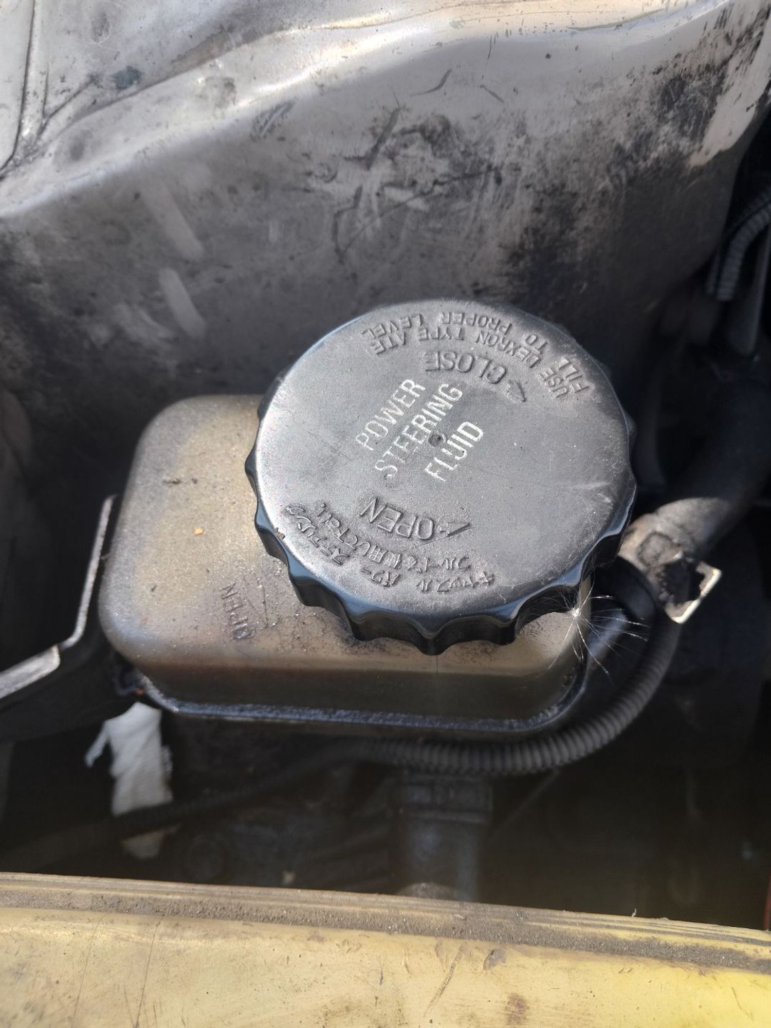 https://ycs.partsauto.market/partsauto-images/thmbs/userImages/7ed63c96fe685f431889ec34ef8f13b8/part/94689b81-8a6f-443e-adce-51e24c684fc7_1784178040760.jpg
