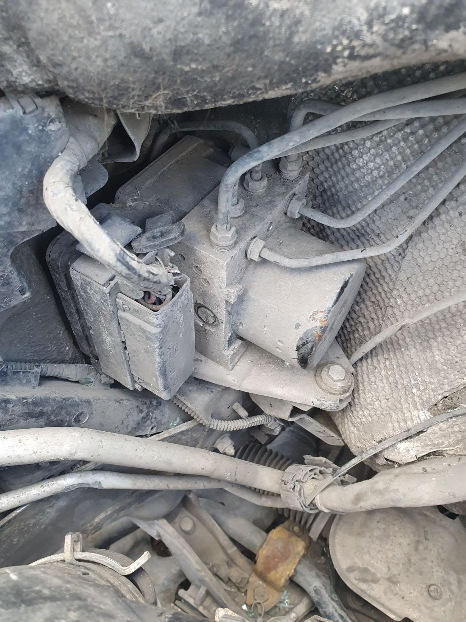 https://ycs.partsauto.market/partsauto-images/thmbs/userImages/7ed63c96fe685f431889ec34ef8f13b8/part/94aafd69-5a9c-4eec-b84a-5ced29f7f955_1779177098813.jpg