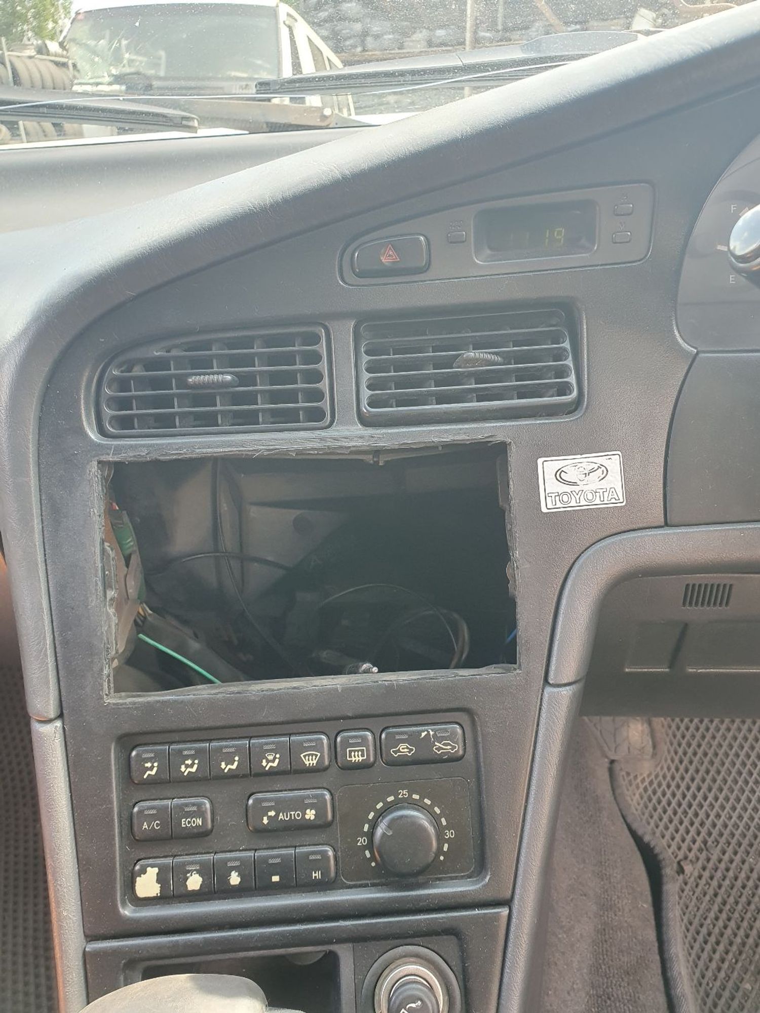 https://ycs.partsauto.market/partsauto-images/thmbs/userImages/7ed63c96fe685f431889ec34ef8f13b8/part/95176c8b-1653-4b41-95be-f63879dc8058_1782119565797.jpg
