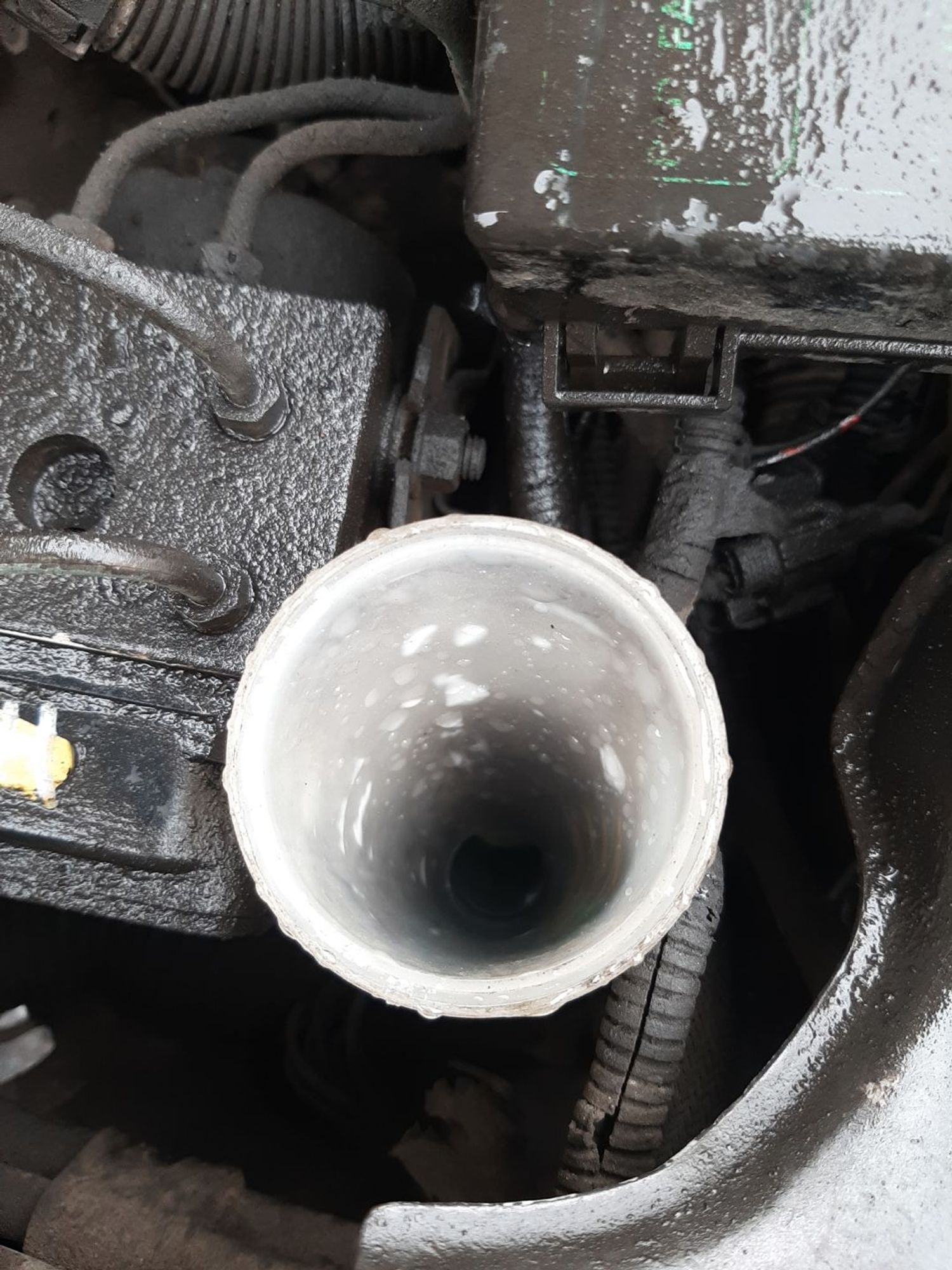 https://ycs.partsauto.market/partsauto-images/thmbs/userImages/7ed63c96fe685f431889ec34ef8f13b8/part/95d1d297-6482-4047-aeba-e51684b1885d_1776055203351.jpg
