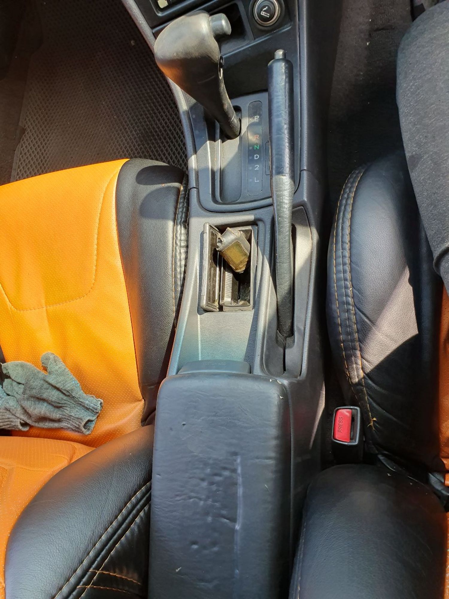 https://ycs.partsauto.market/partsauto-images/thmbs/userImages/7ed63c96fe685f431889ec34ef8f13b8/part/9676289d-2f83-4d96-ab82-869f3f73b0bc_1782119522935.jpg